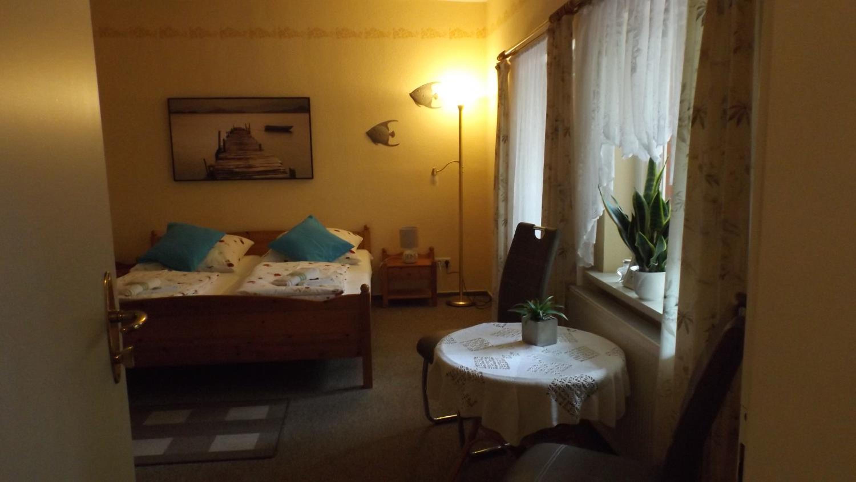Deluxe Double Room with Balcony - Photo 3
