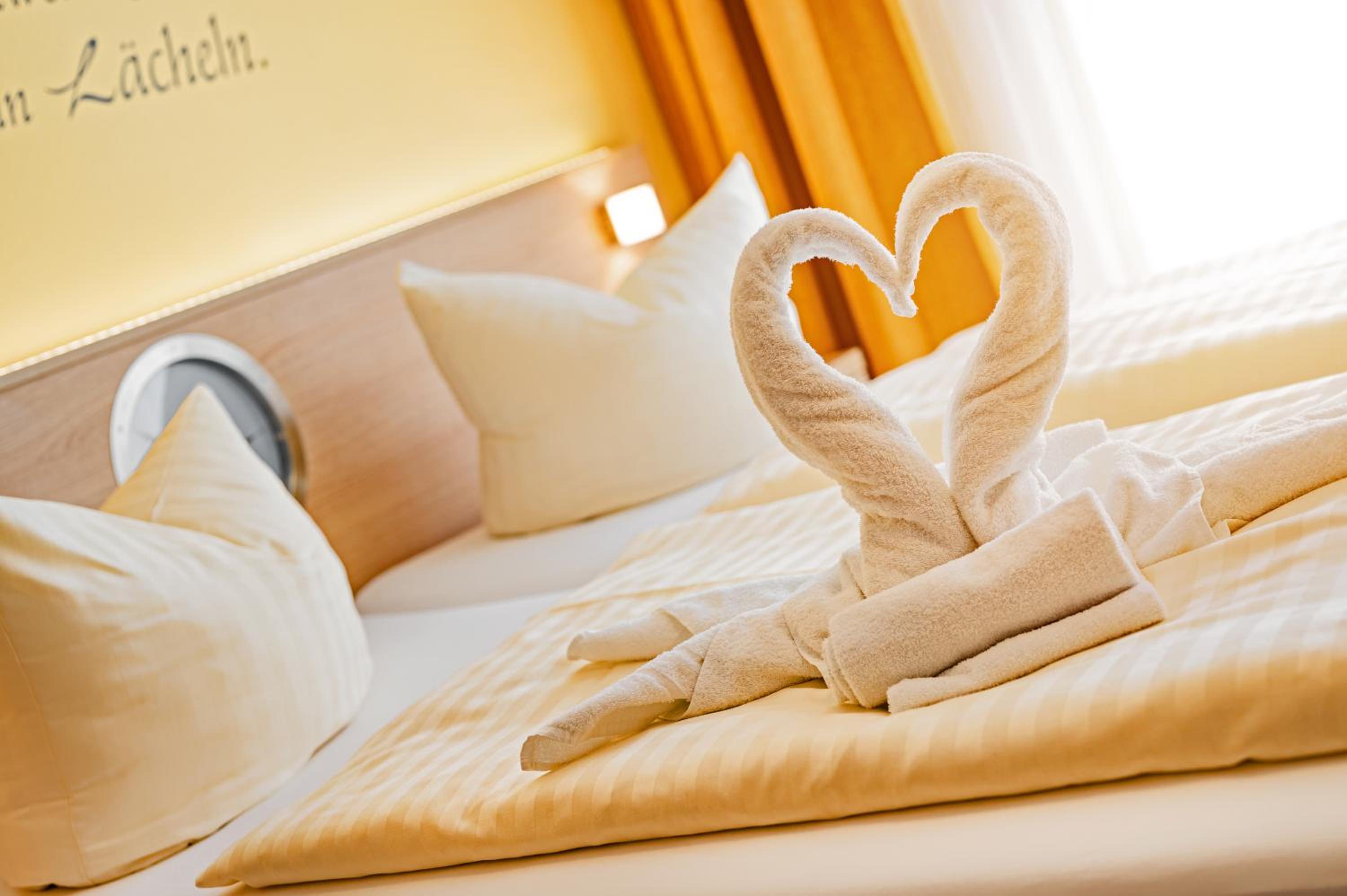 Deluxe Double or Twin Room photo 2