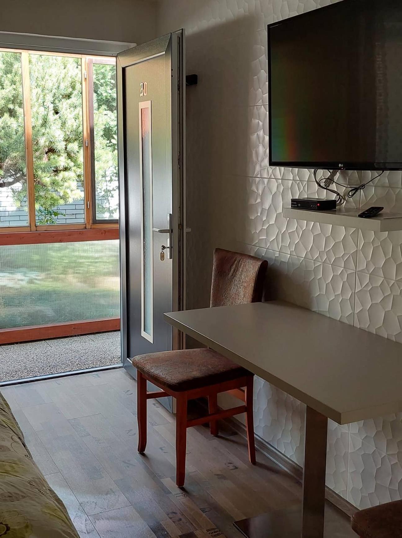 Standard Double or Twin Room - Photo 1