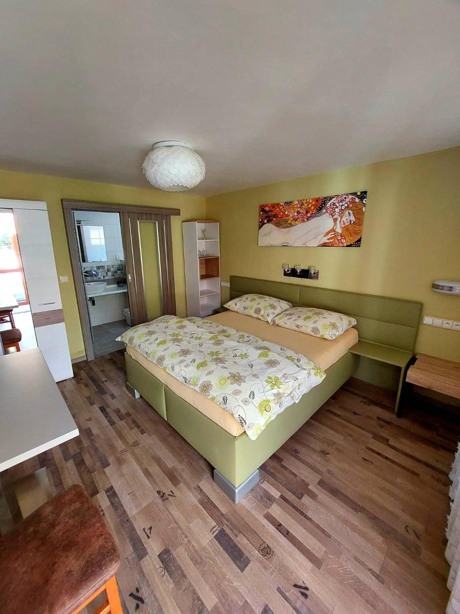 Standard Double or Twin Room - Photo 16