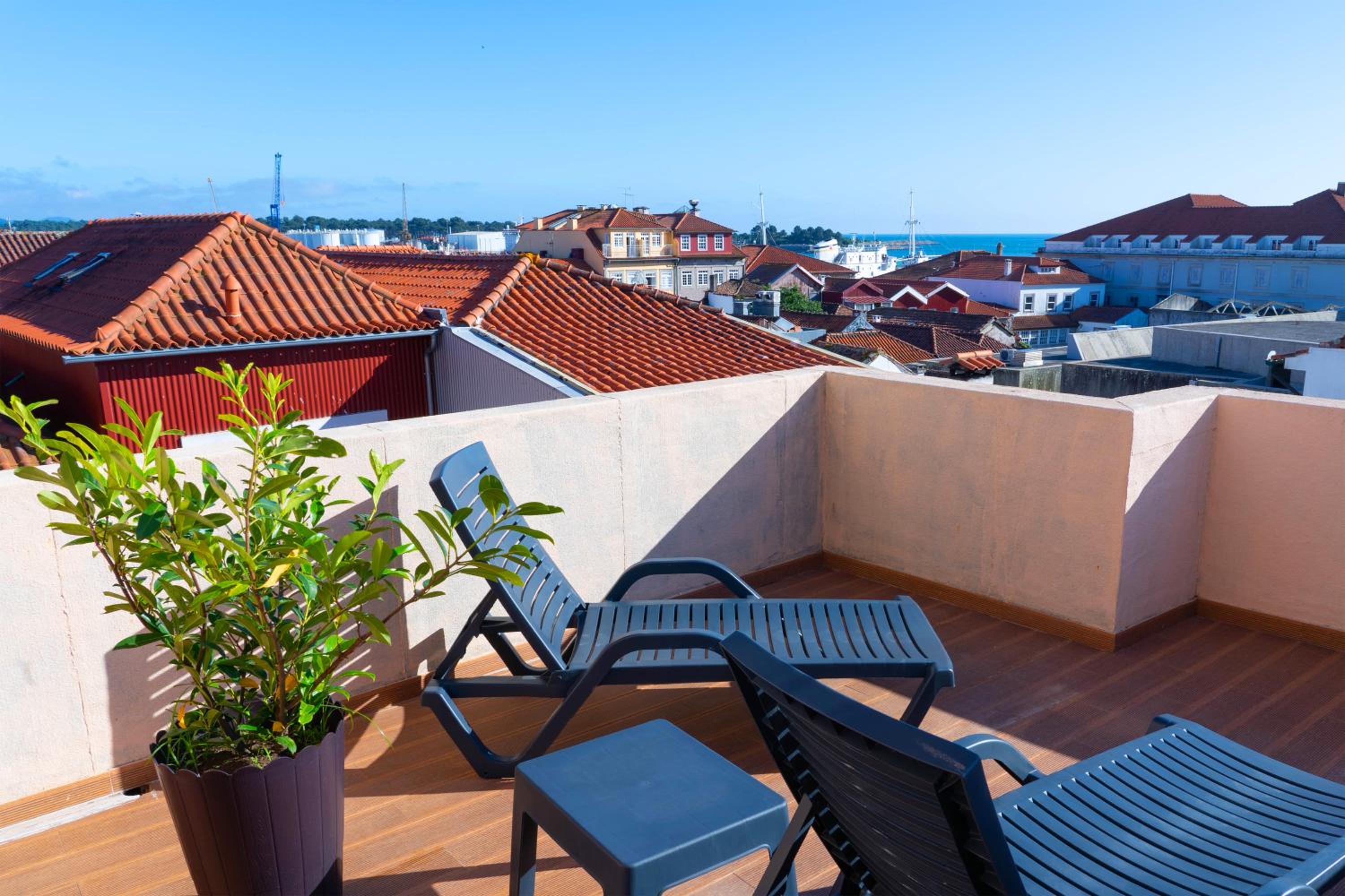 Double Room with Balcony - Photo 3