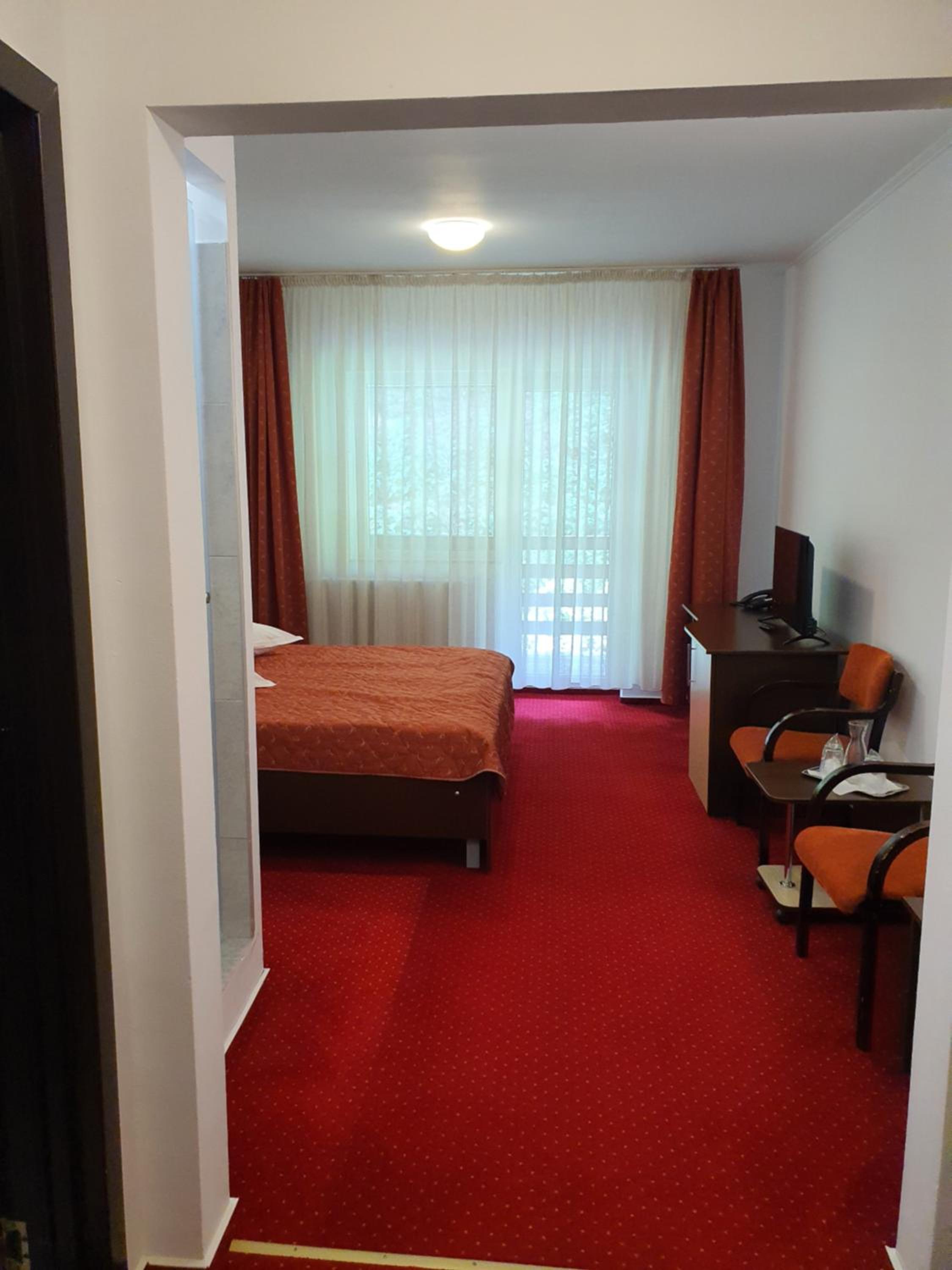 Double or Twin Room - Photo 11