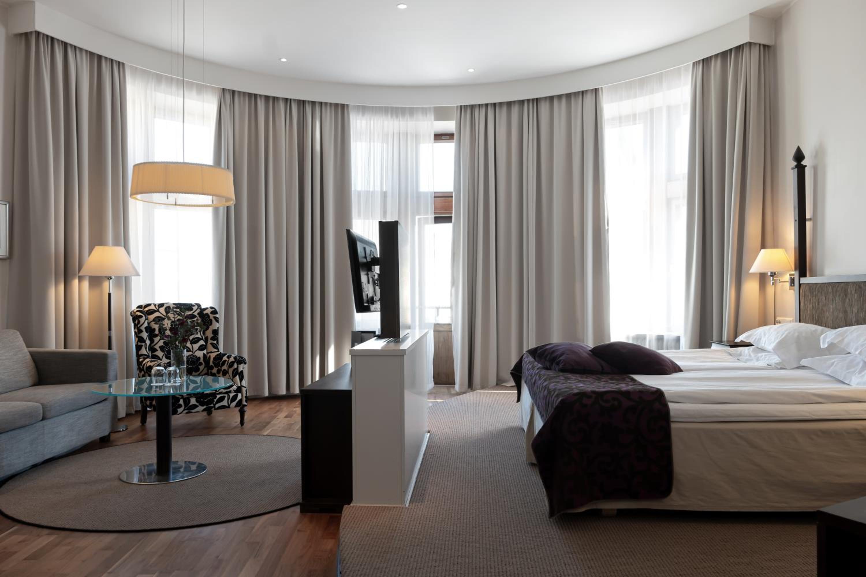 Suite - Photo 4