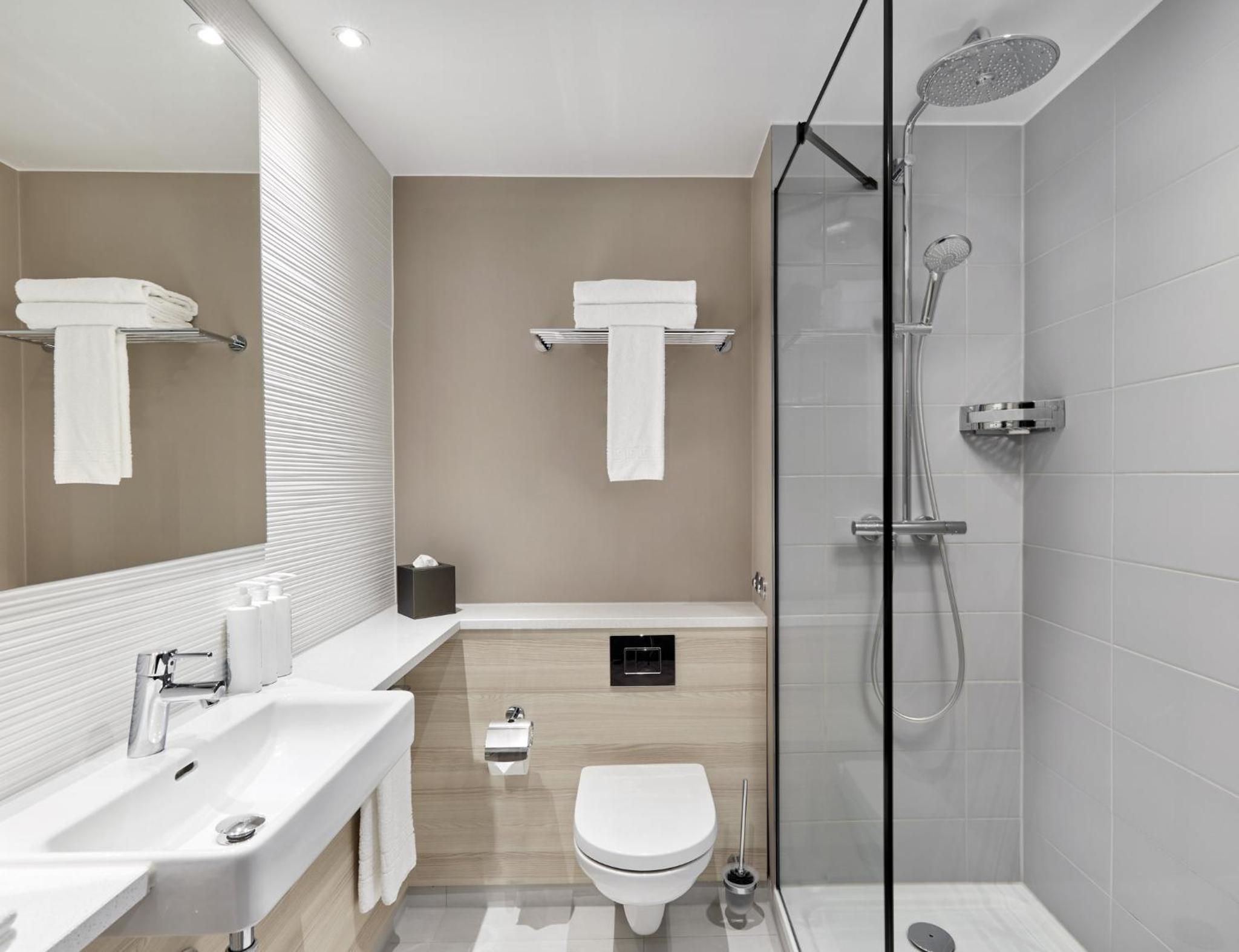 Junior King Suite - Photo 5