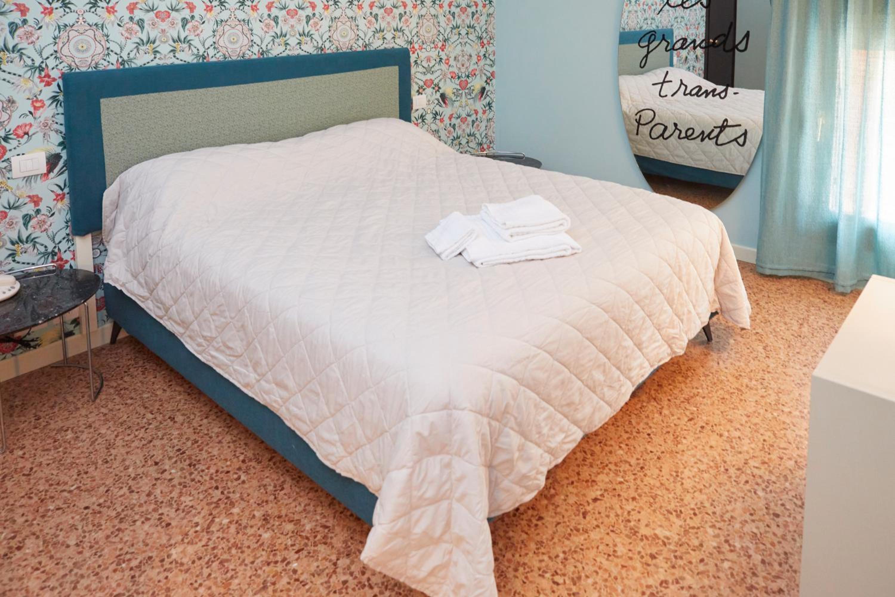 Standard Double Room - Photo 1