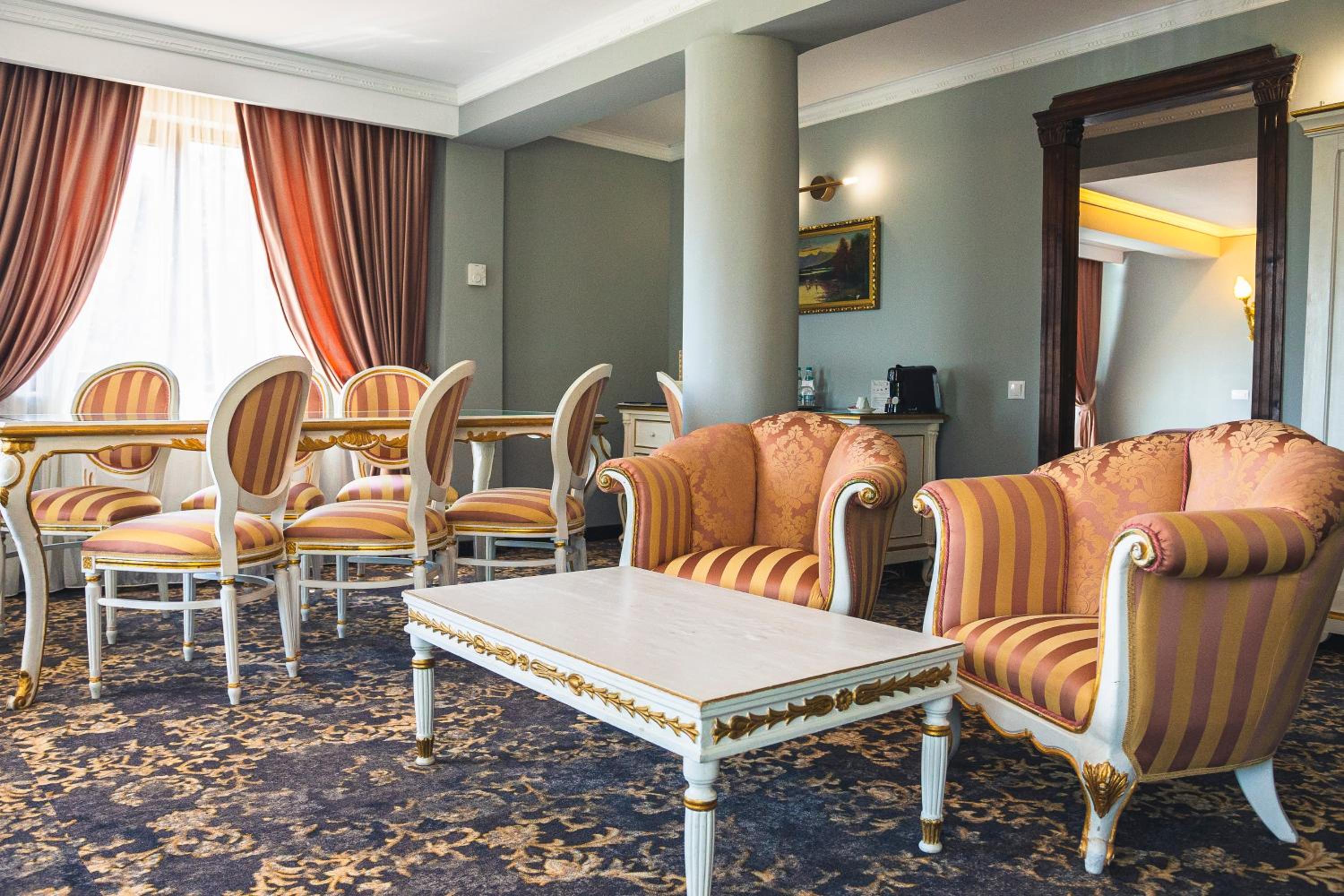 Royal Suite with SPA  photo 2