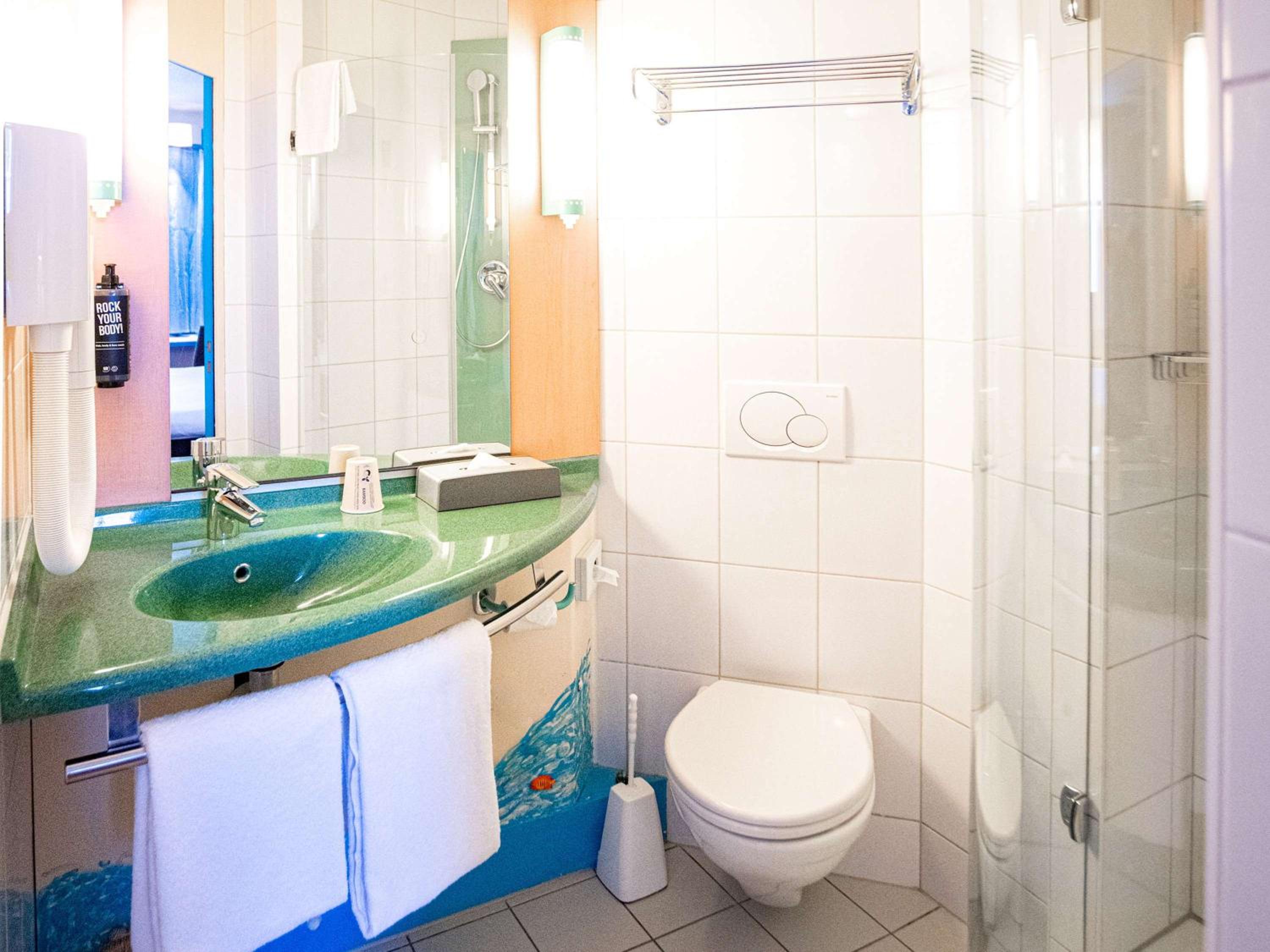 Standard Double Room - Photo 5
