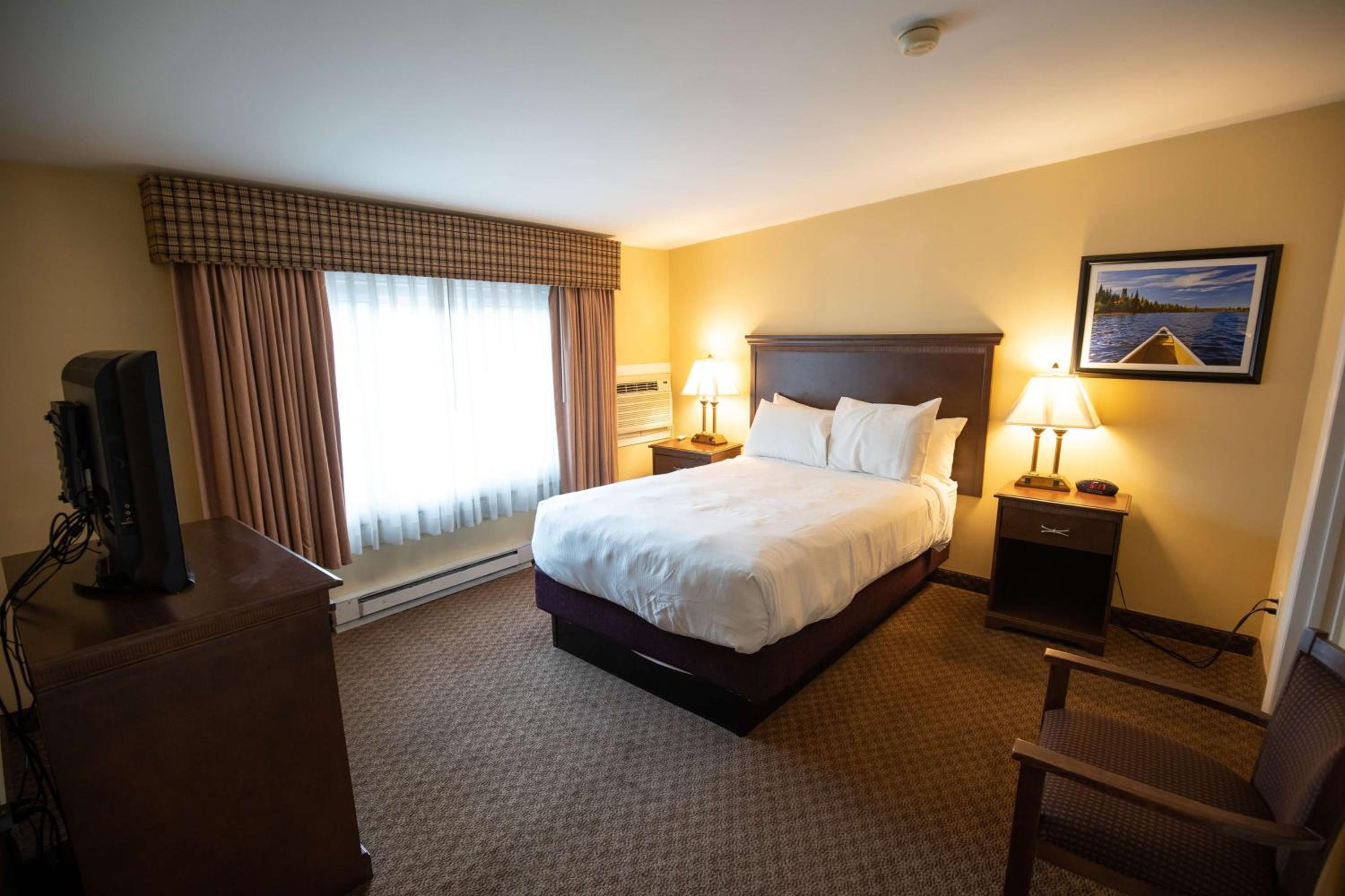 Suite - Photo 4
