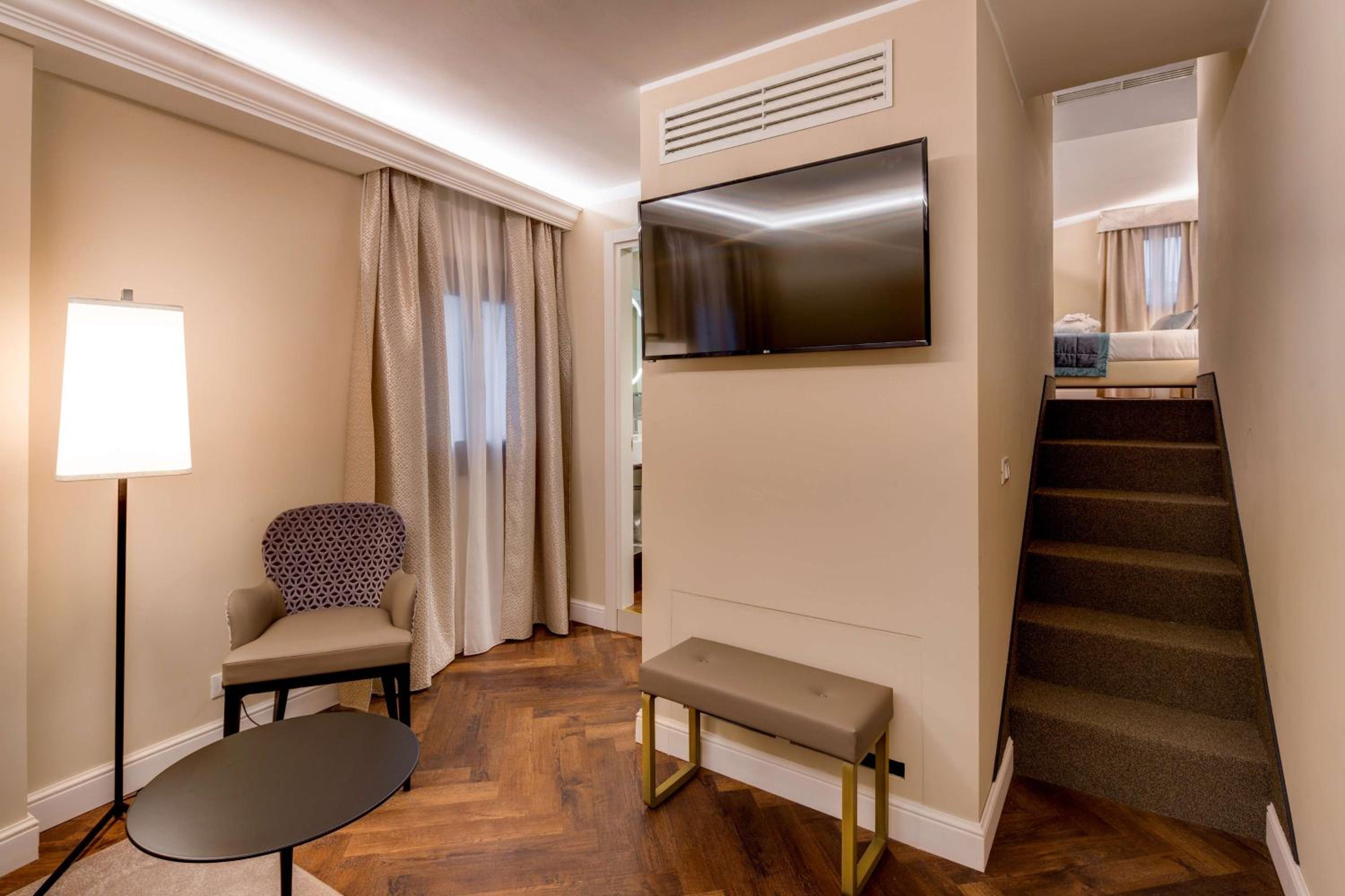 Junior Suite with Sofa Bed