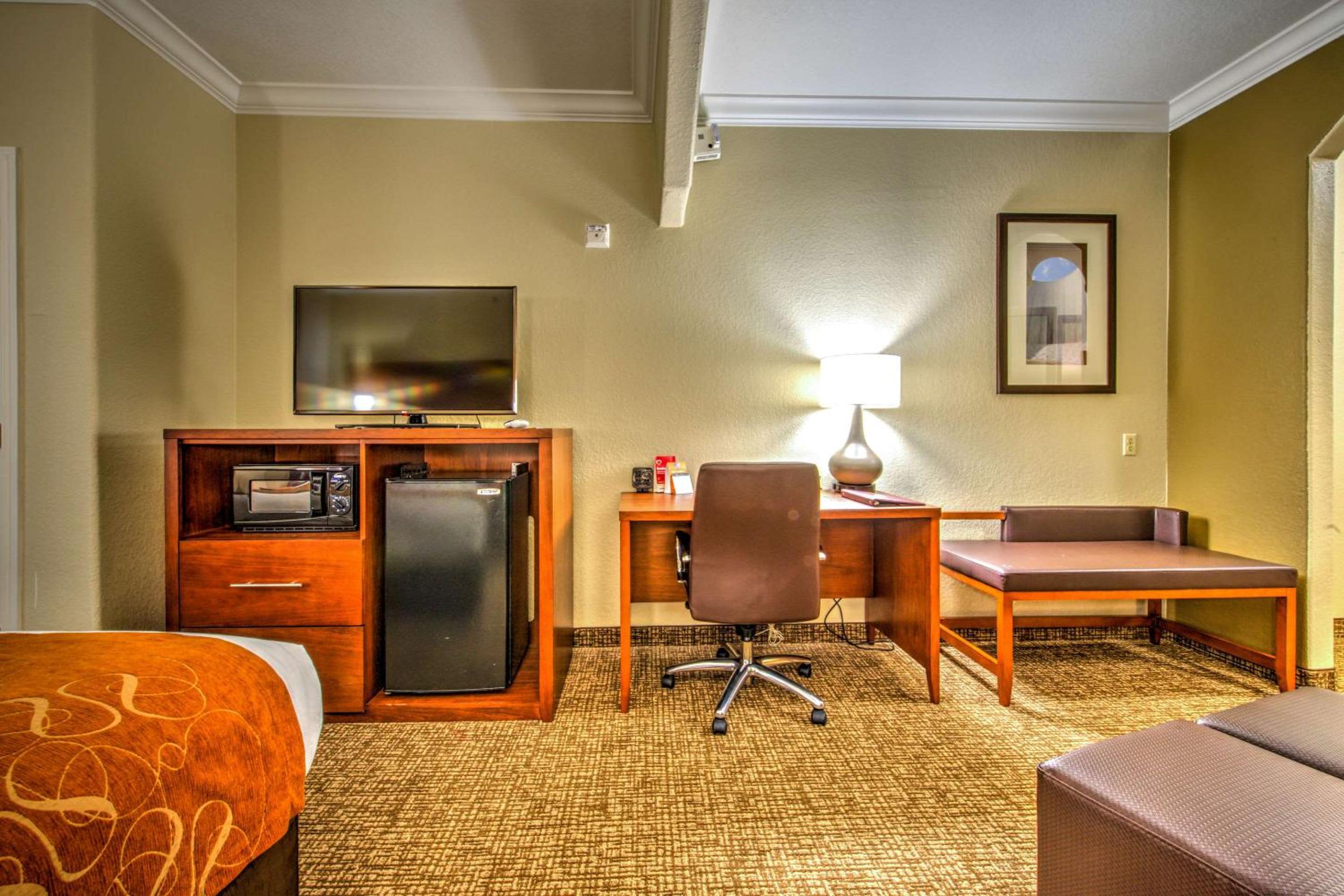 King Suite - Photo 11