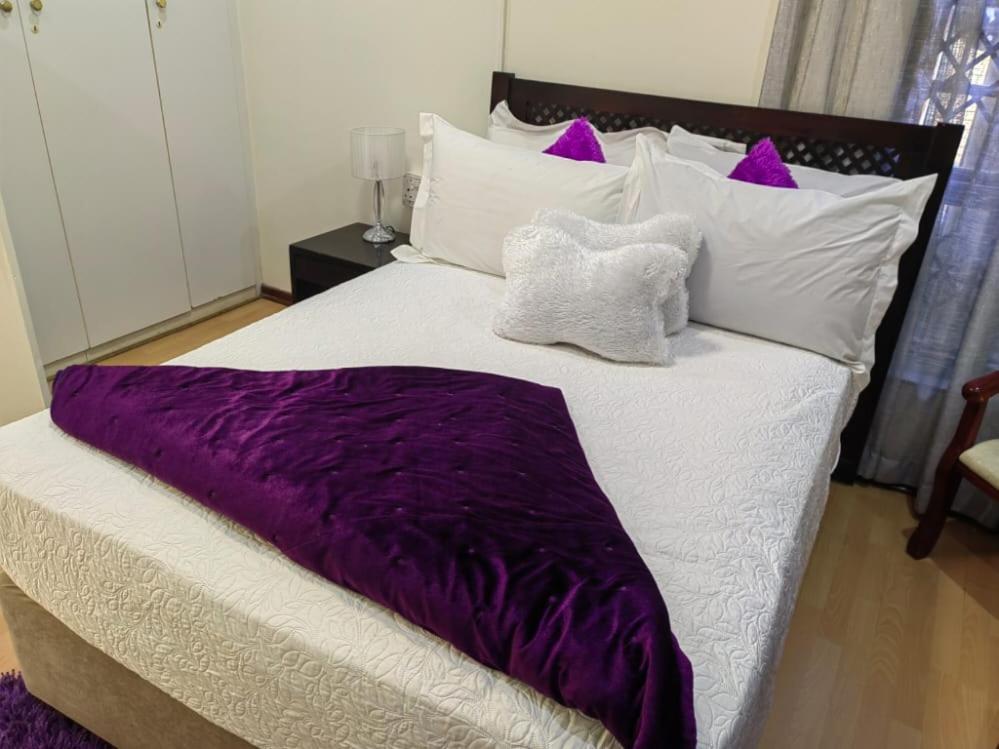 Double Room - Photo 8