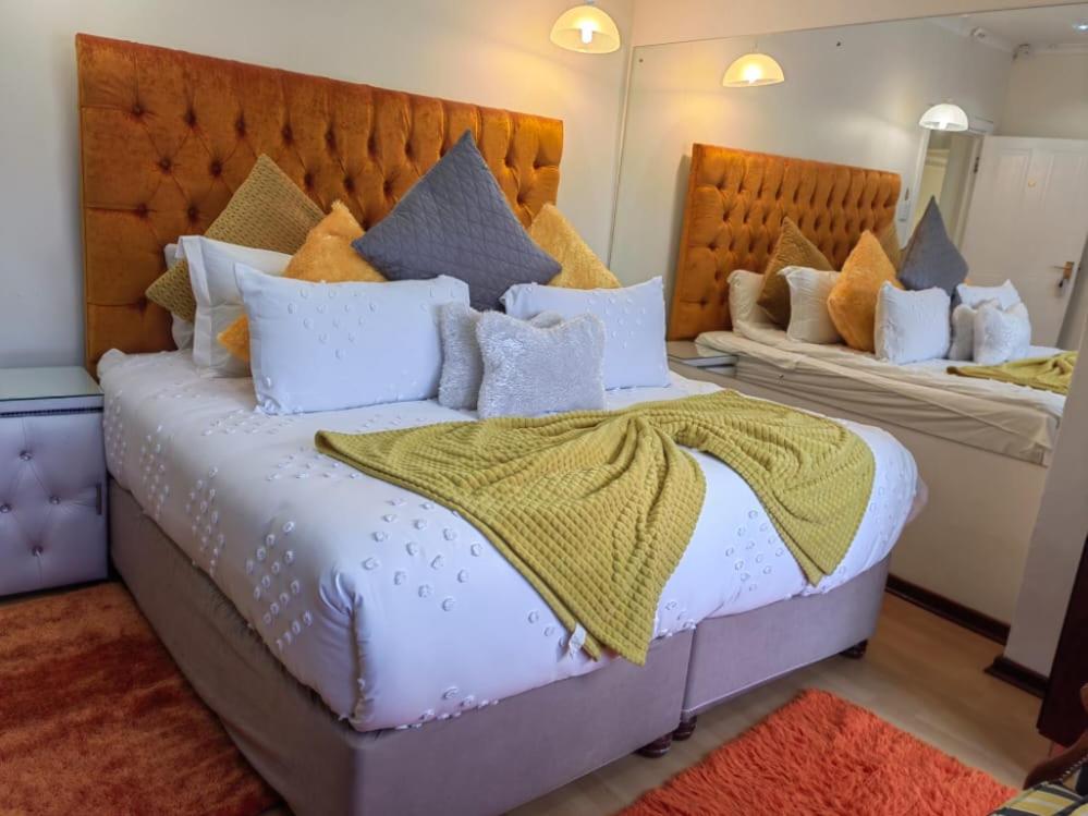Double Room - Photo 7