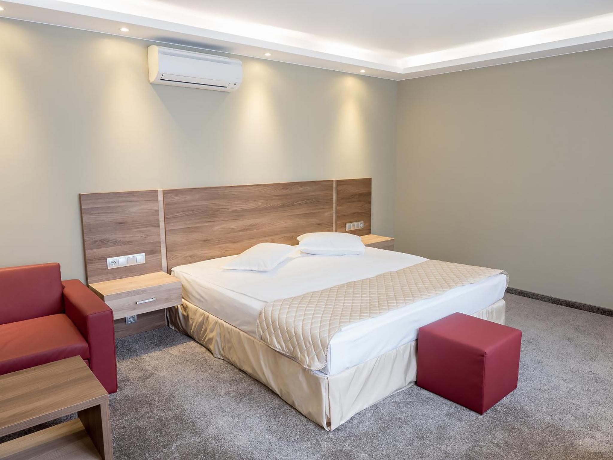 Standard Junior Suite - Photo 3