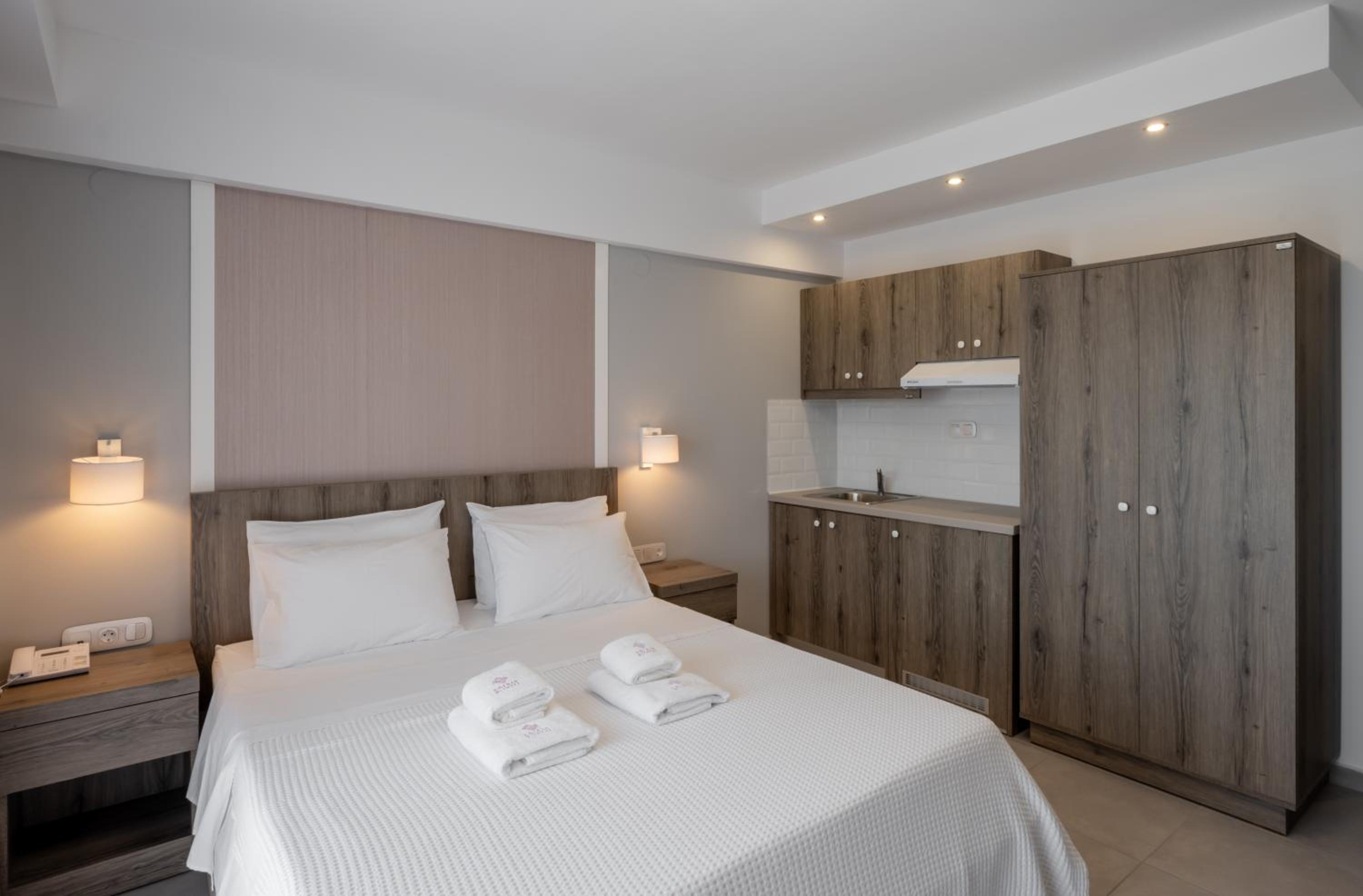 Double Room with Balcony and Sea View photo 3