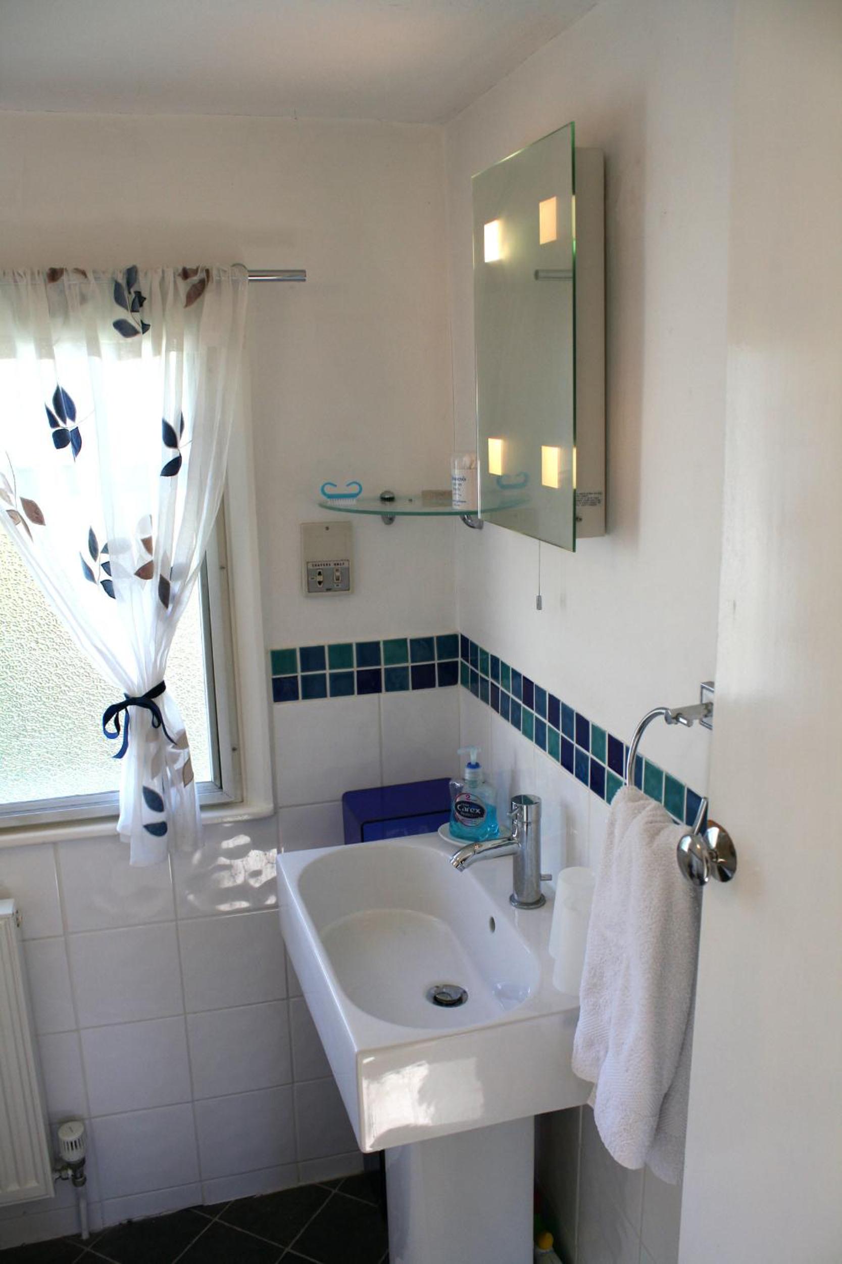 Standard Twin Room photo 2