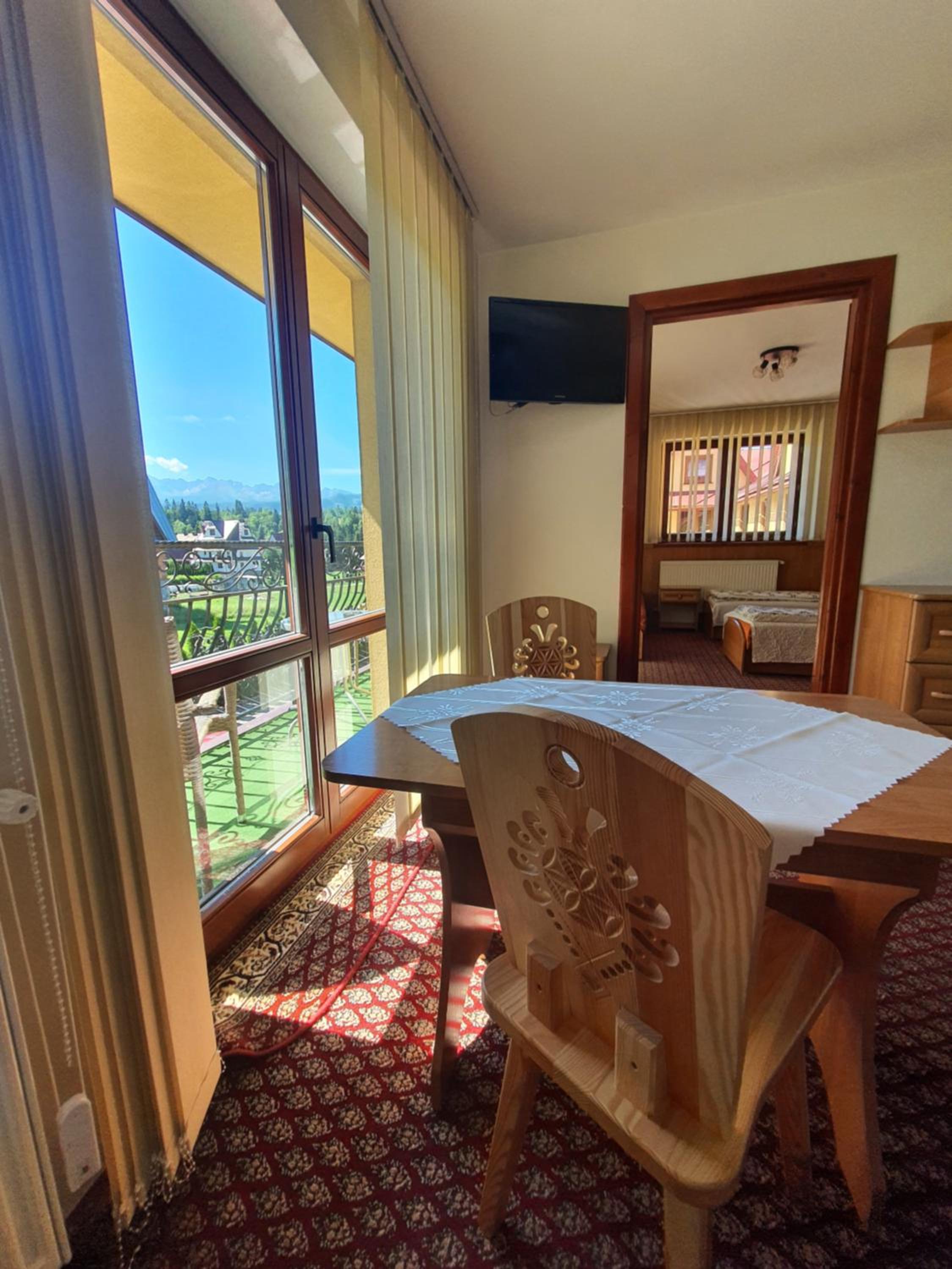 Suite with Mountain View photo 3