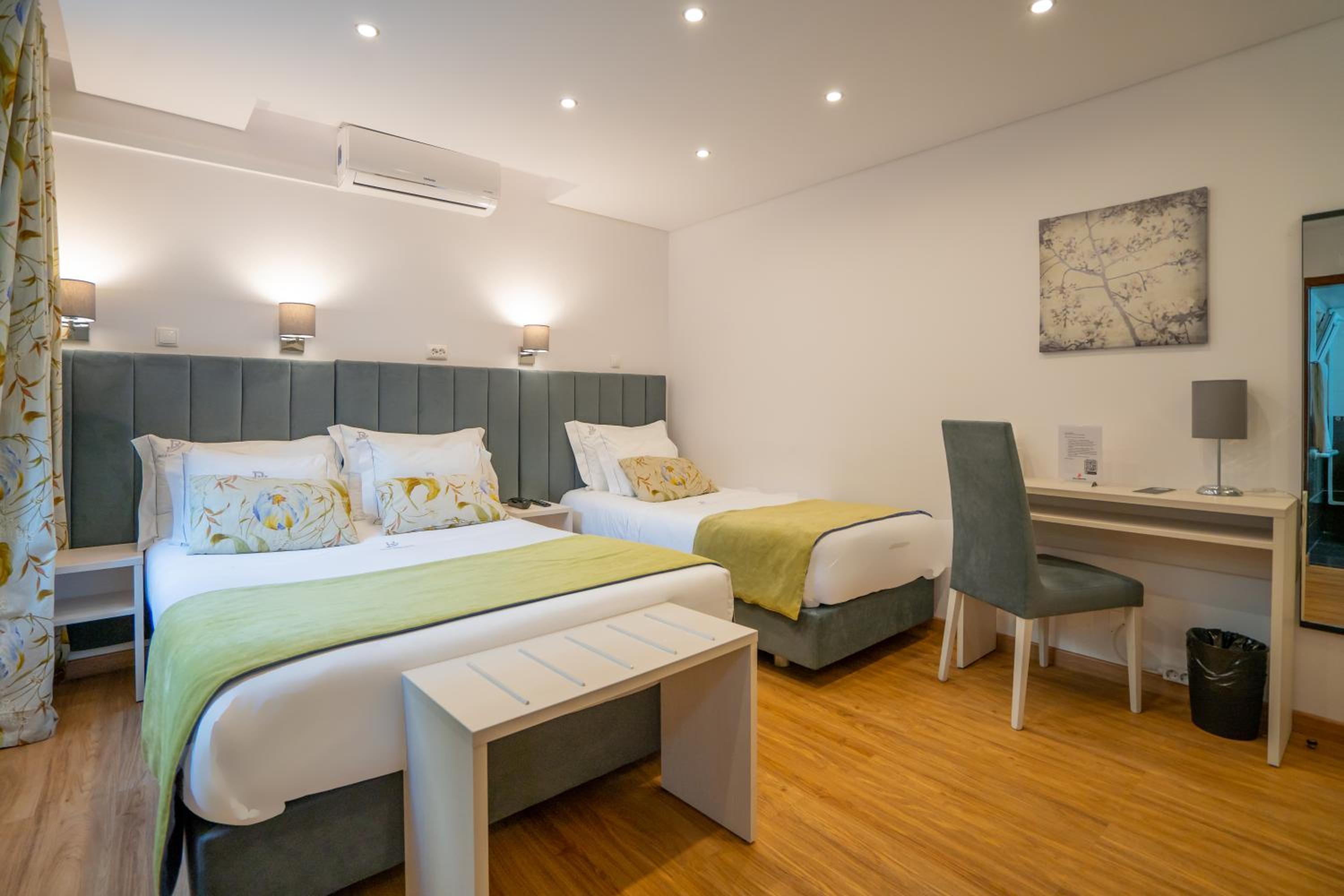 Triple Room - Photo 7