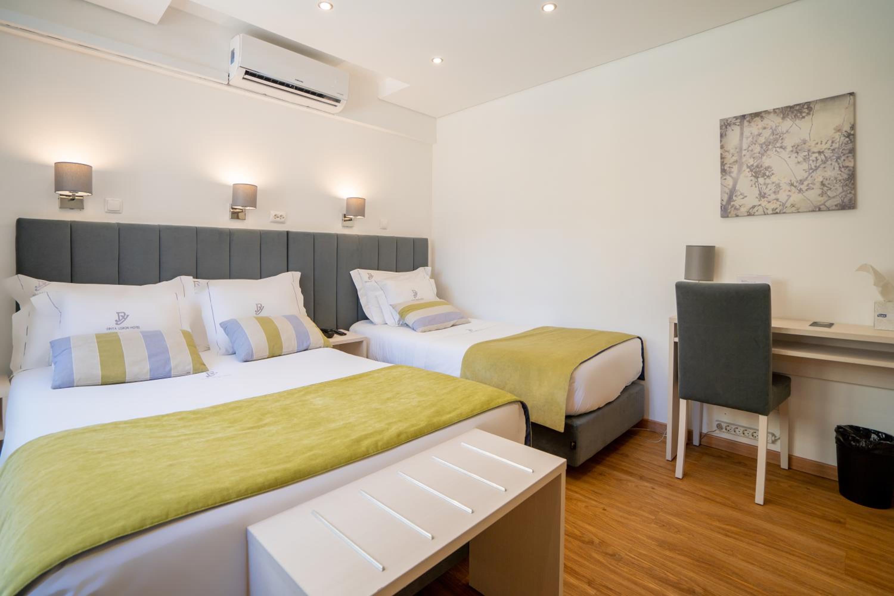 Triple Room - Photo 9
