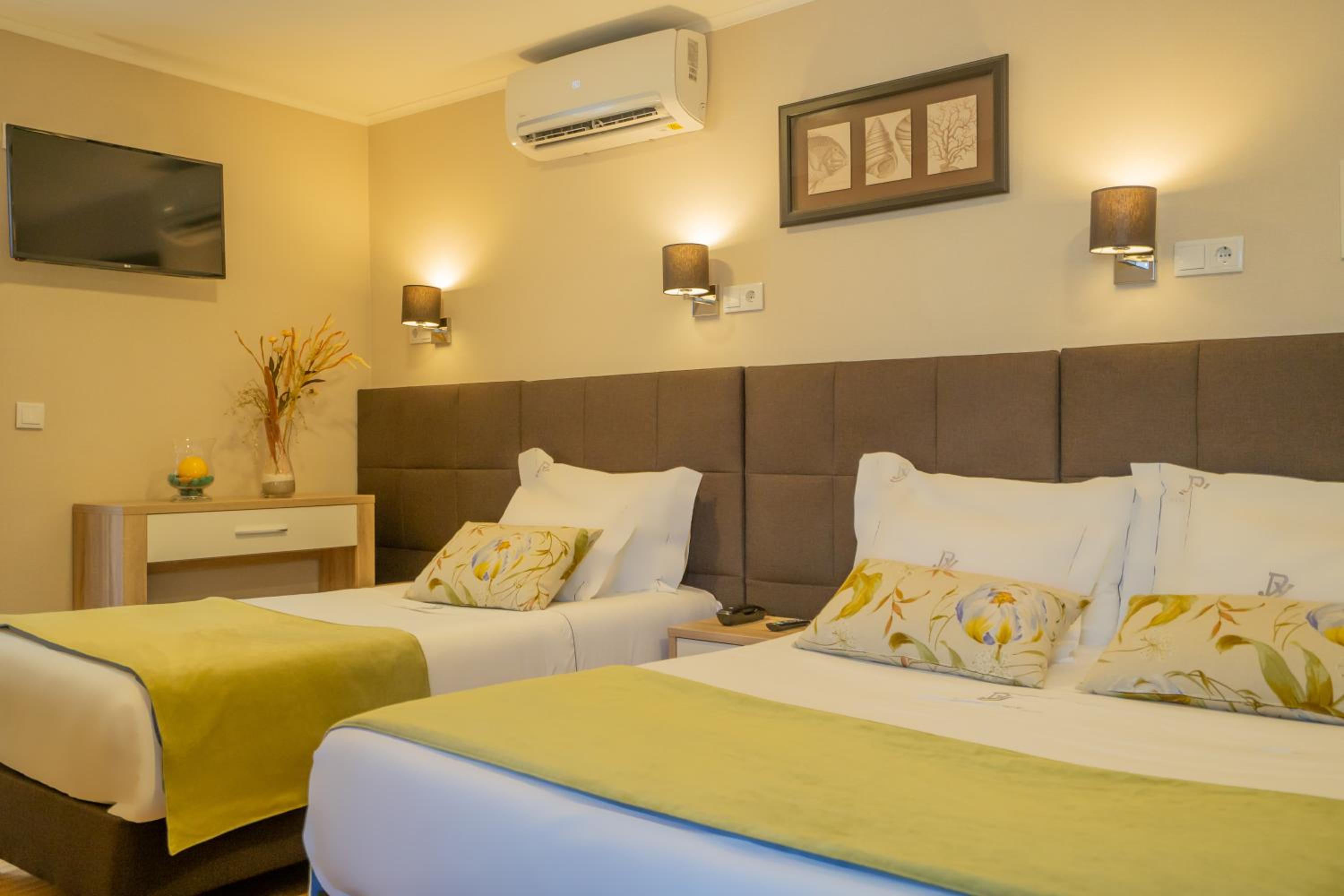 Triple Room - Photo 15