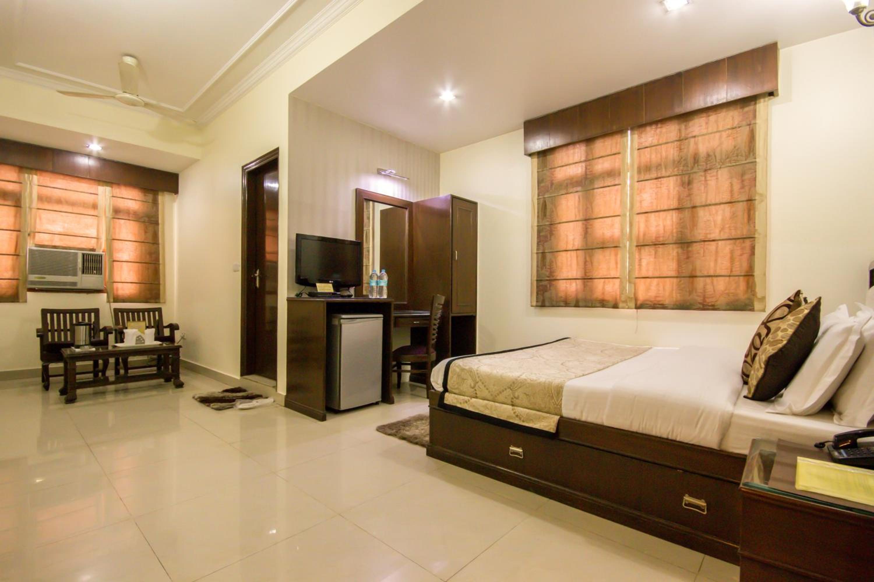 Deluxe Room - Photo 4