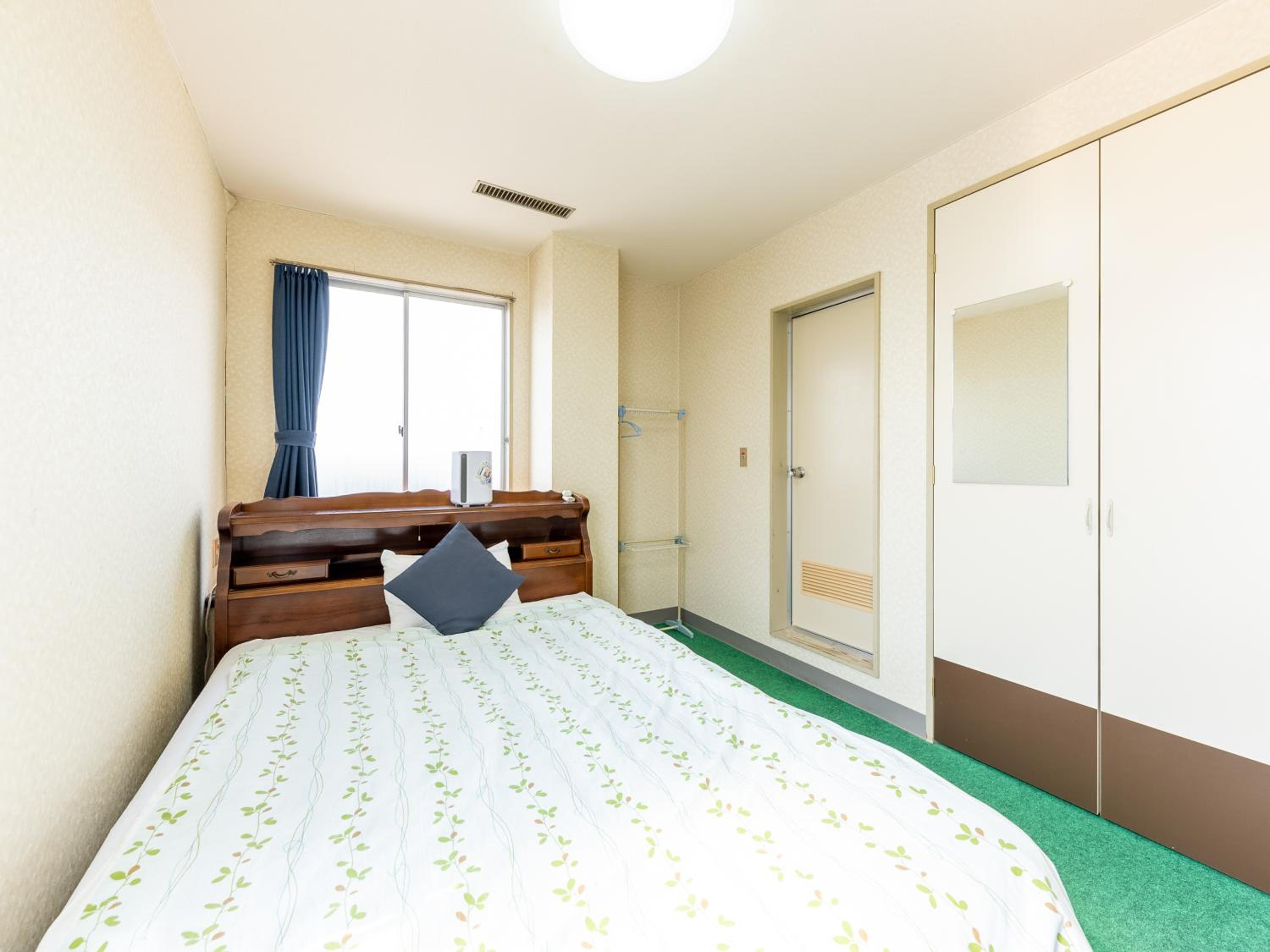 Single Room photo 3