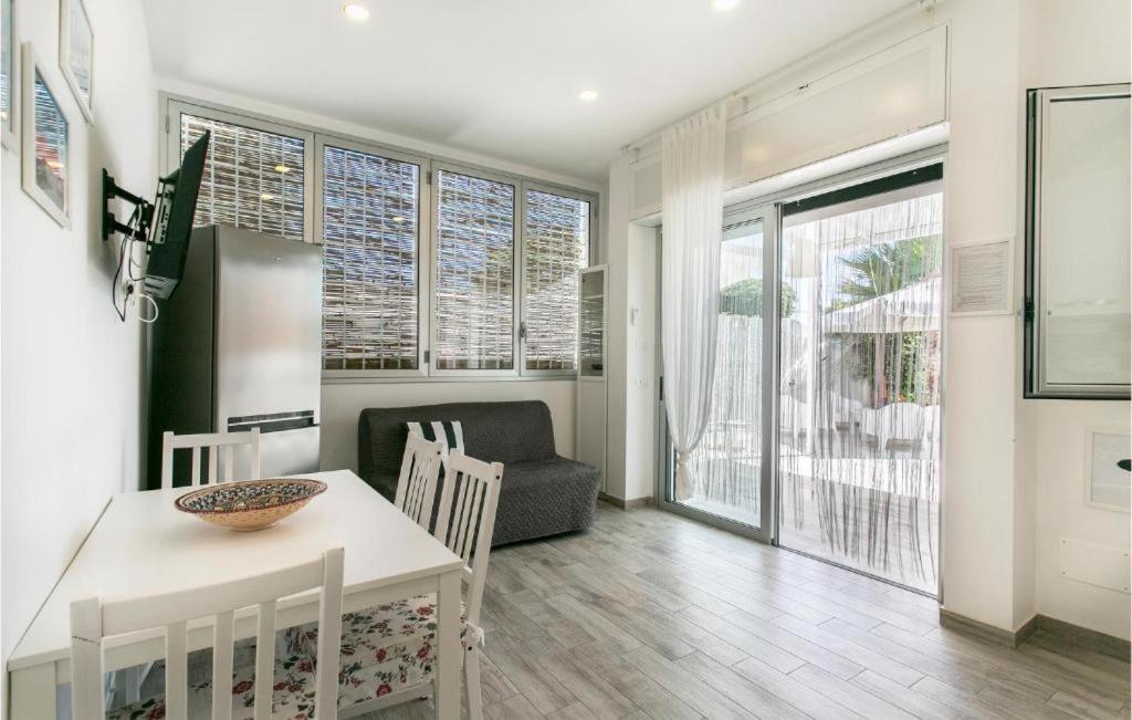 Three-Bedroom Holiday Home  photo 1
