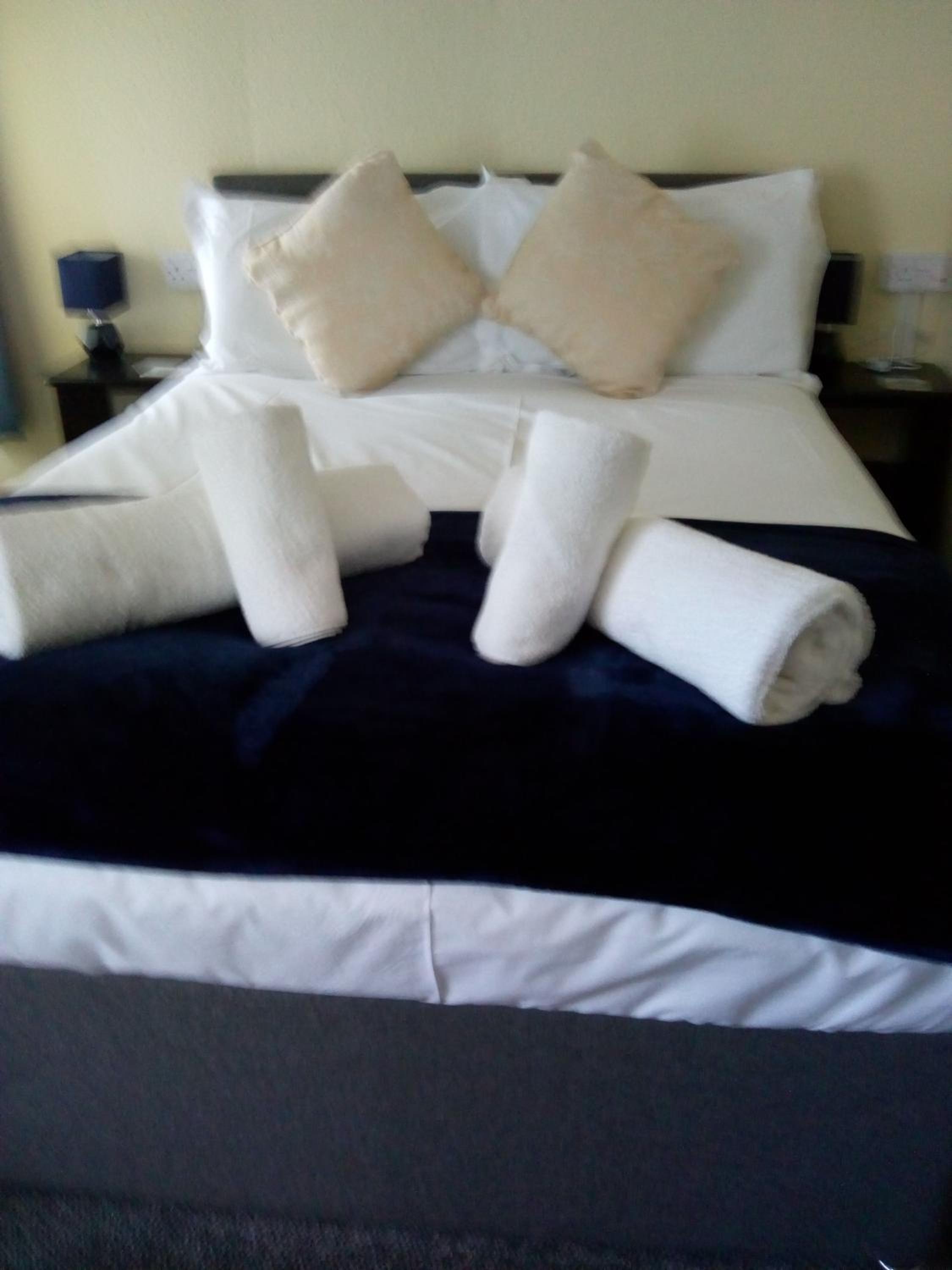 Double Room with Garden View - Photo 9
