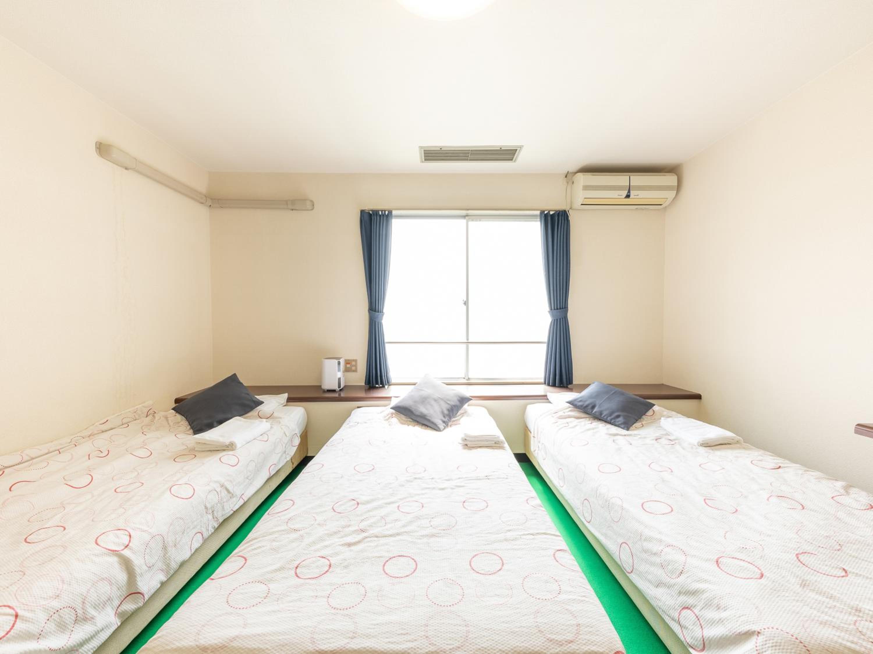 Triple Room - Photo 1