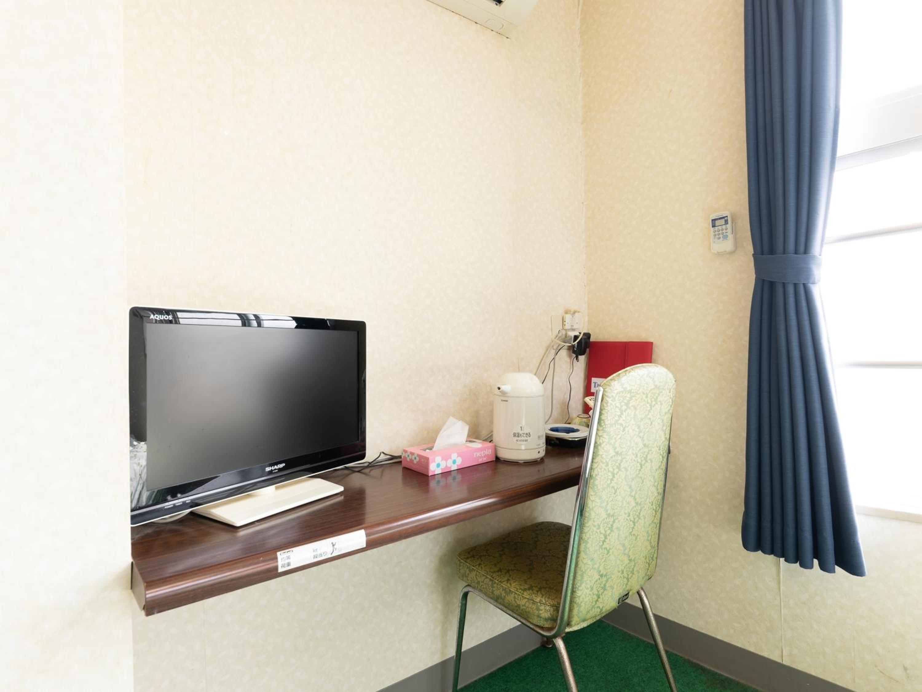 Standard Single Room with Shared Bathroom photo 3