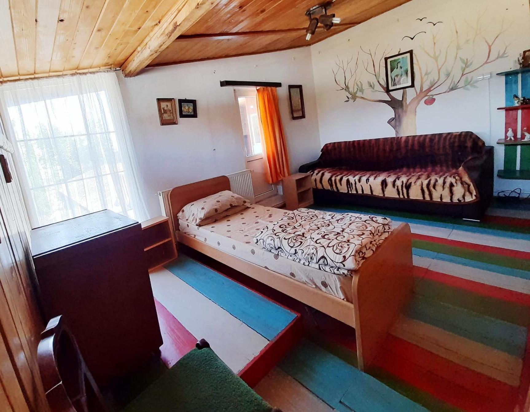Family Room - Photo 1