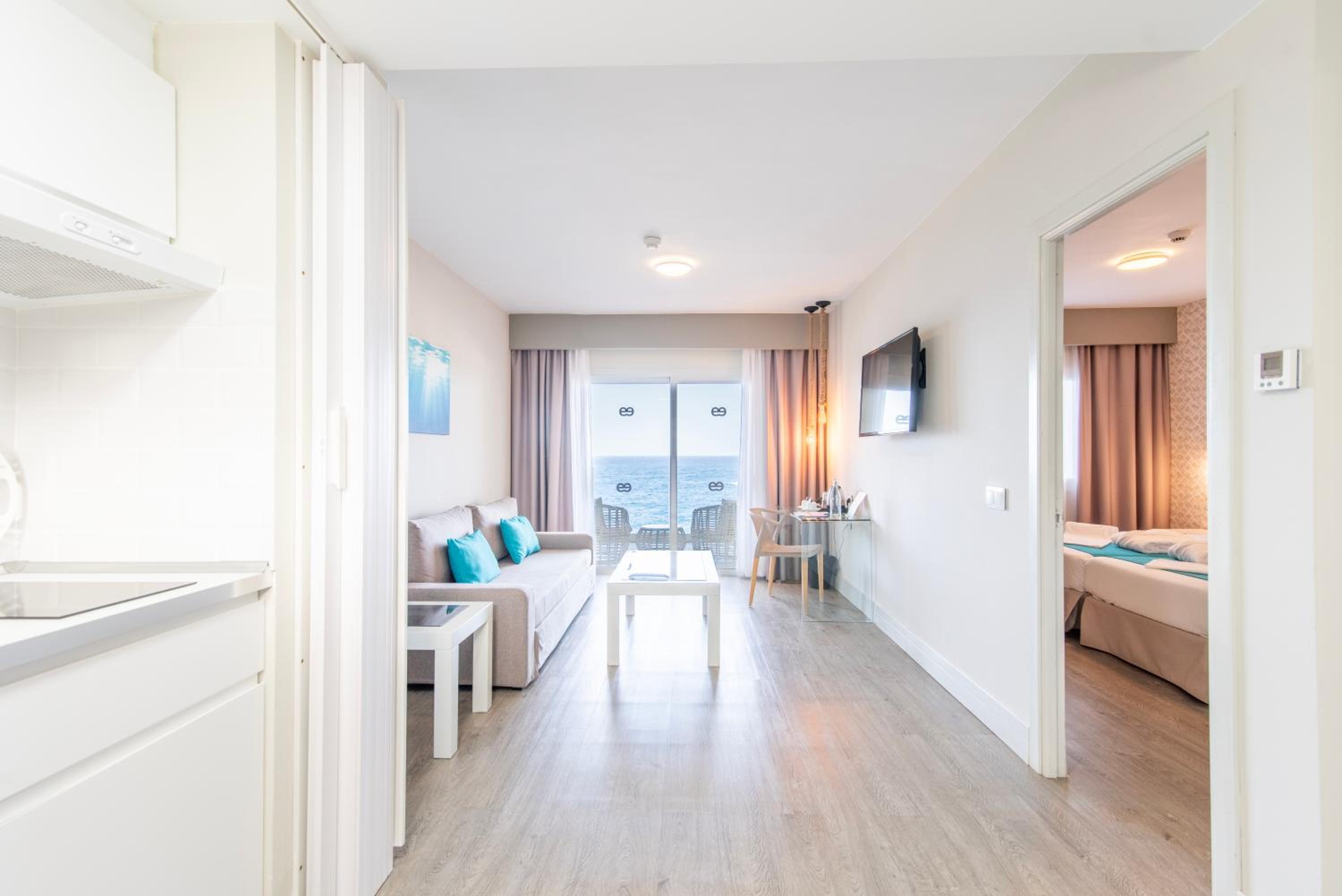 Suite Junior con vista al mar.