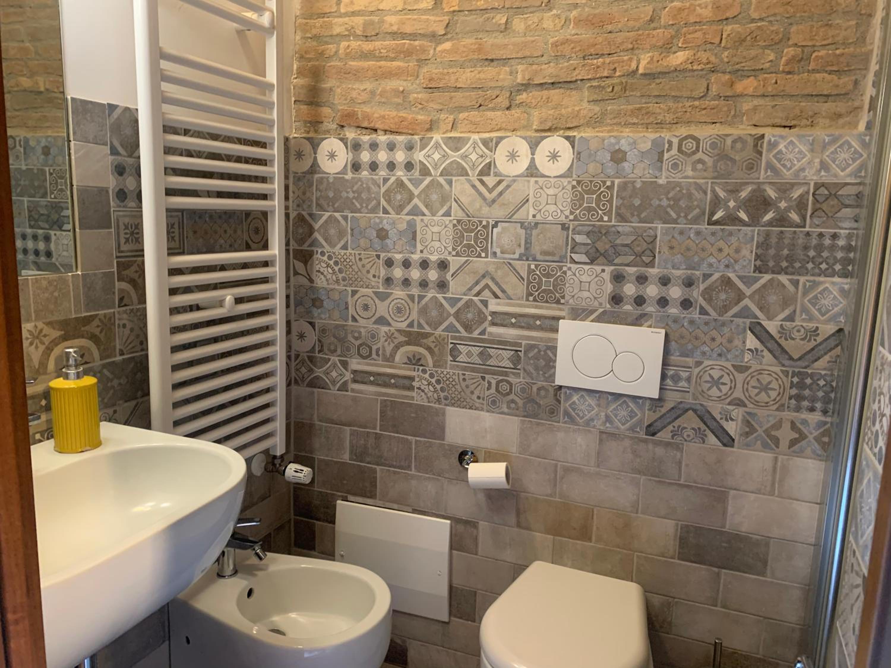 Deluxe Double Room with Balcony - Photo 2