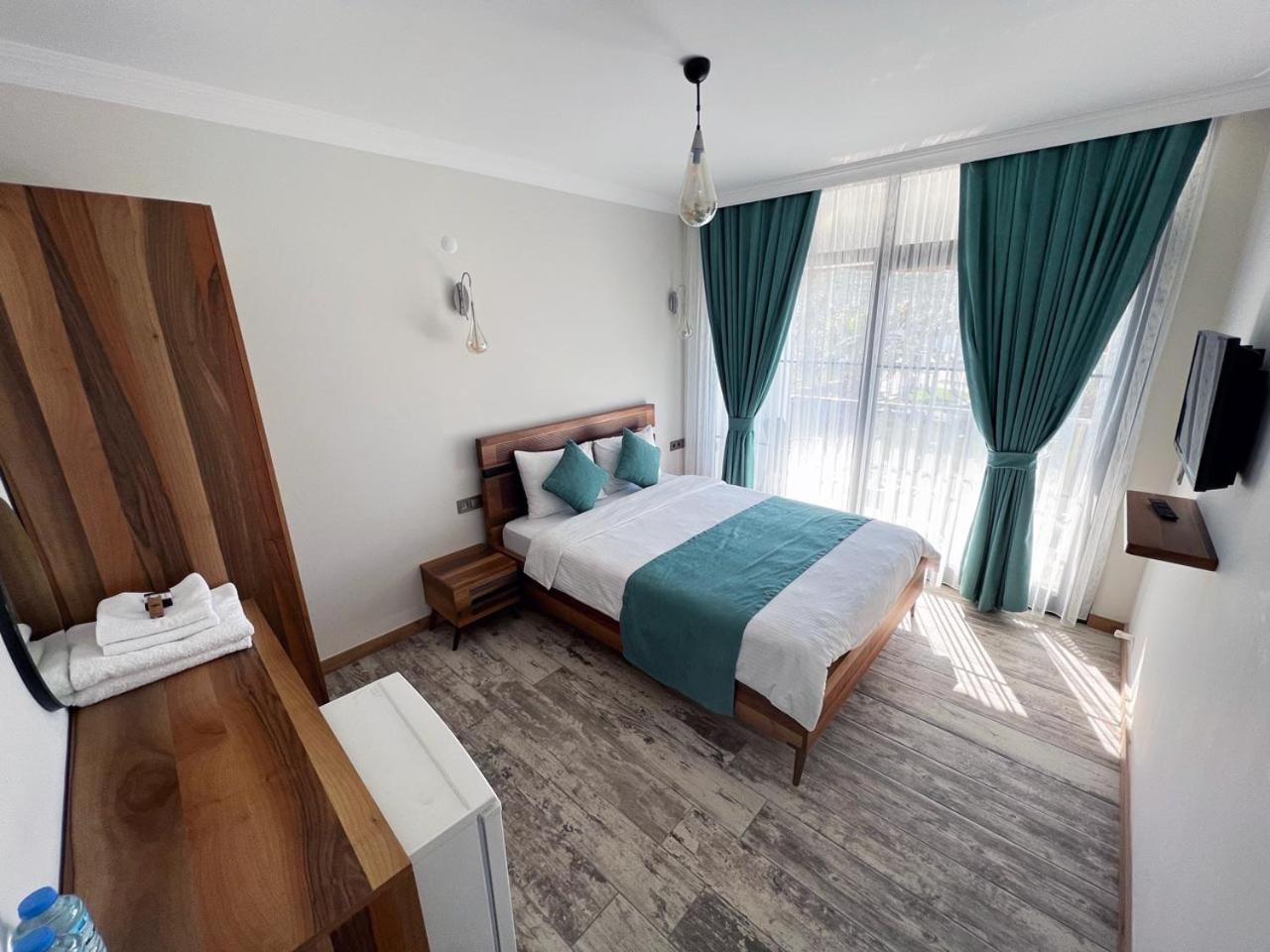 Double Room With Balcony (2 Adults + 1 Child)