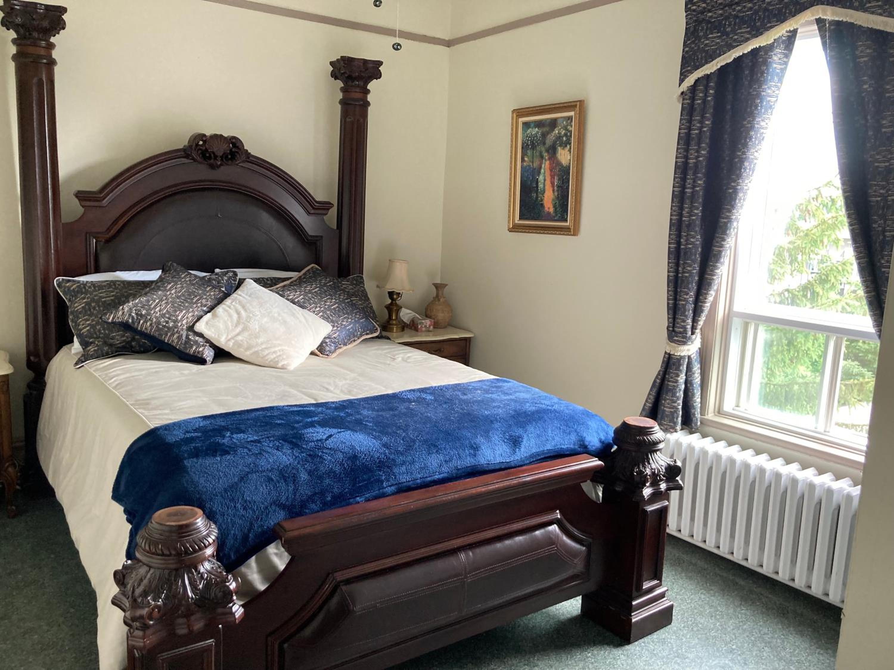 Standard Queen Room - Photo 5