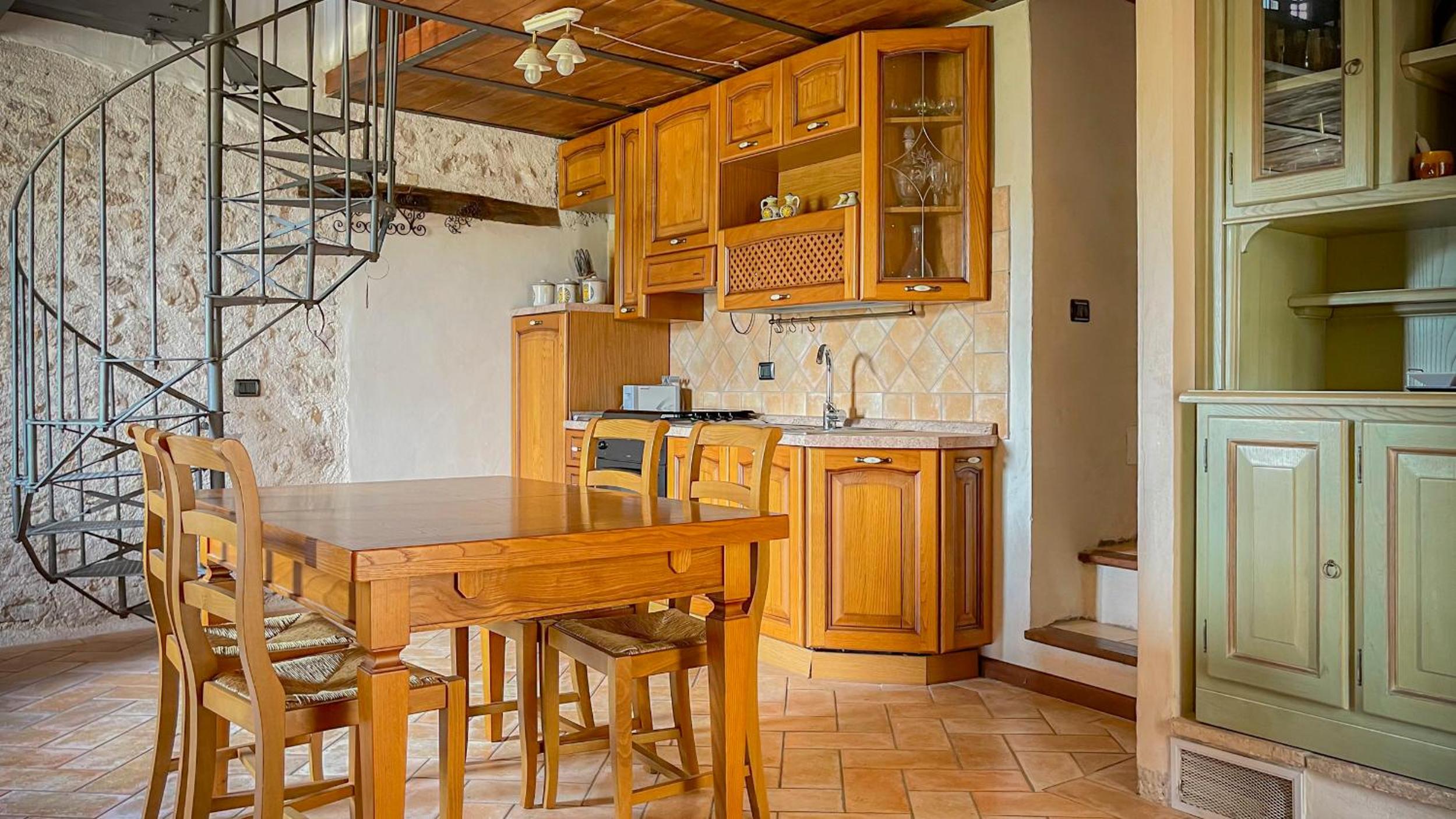 Superior Apartment with Balcony - Photo 7