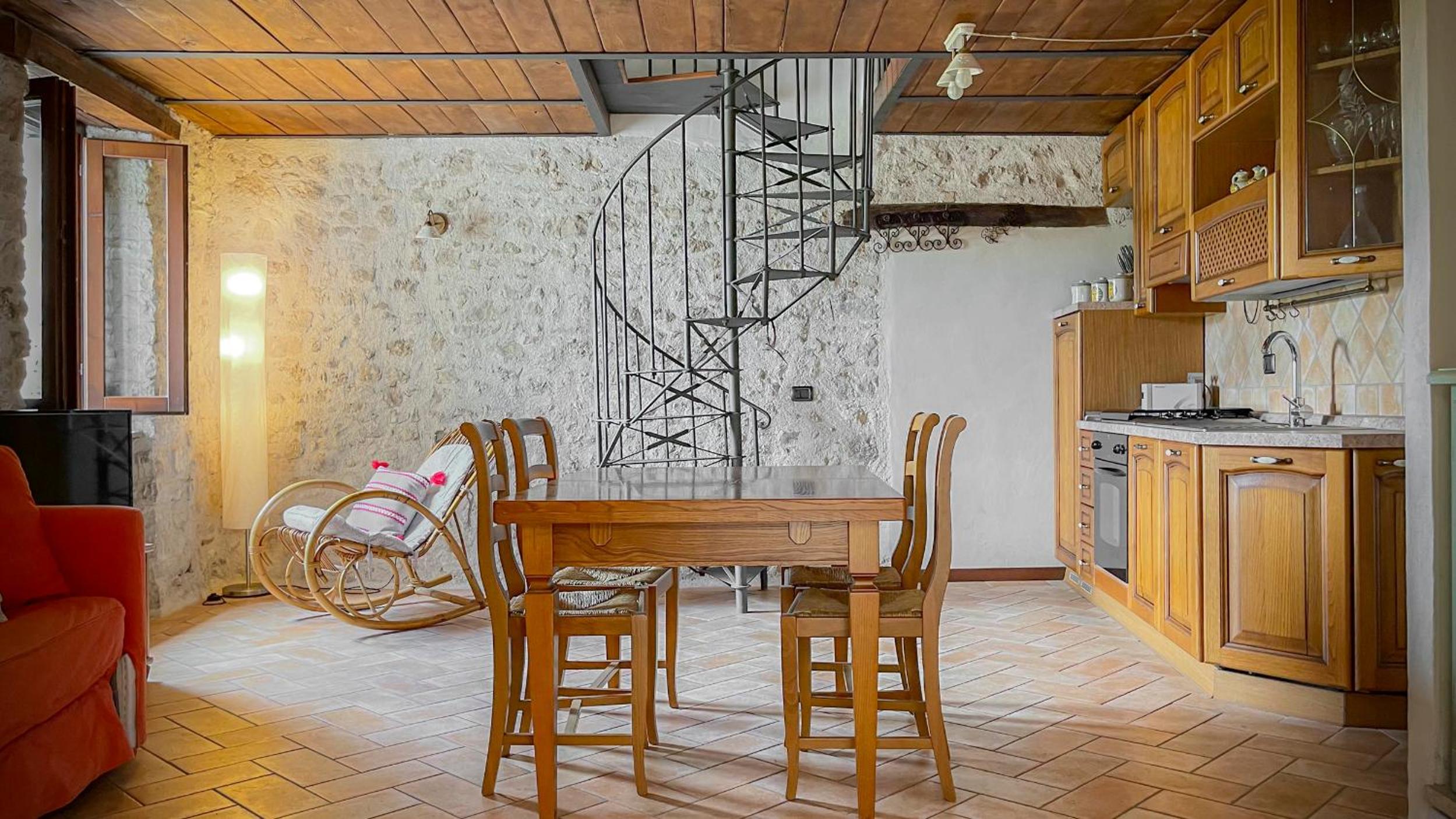 Superior Apartment with Balcony - Photo 8