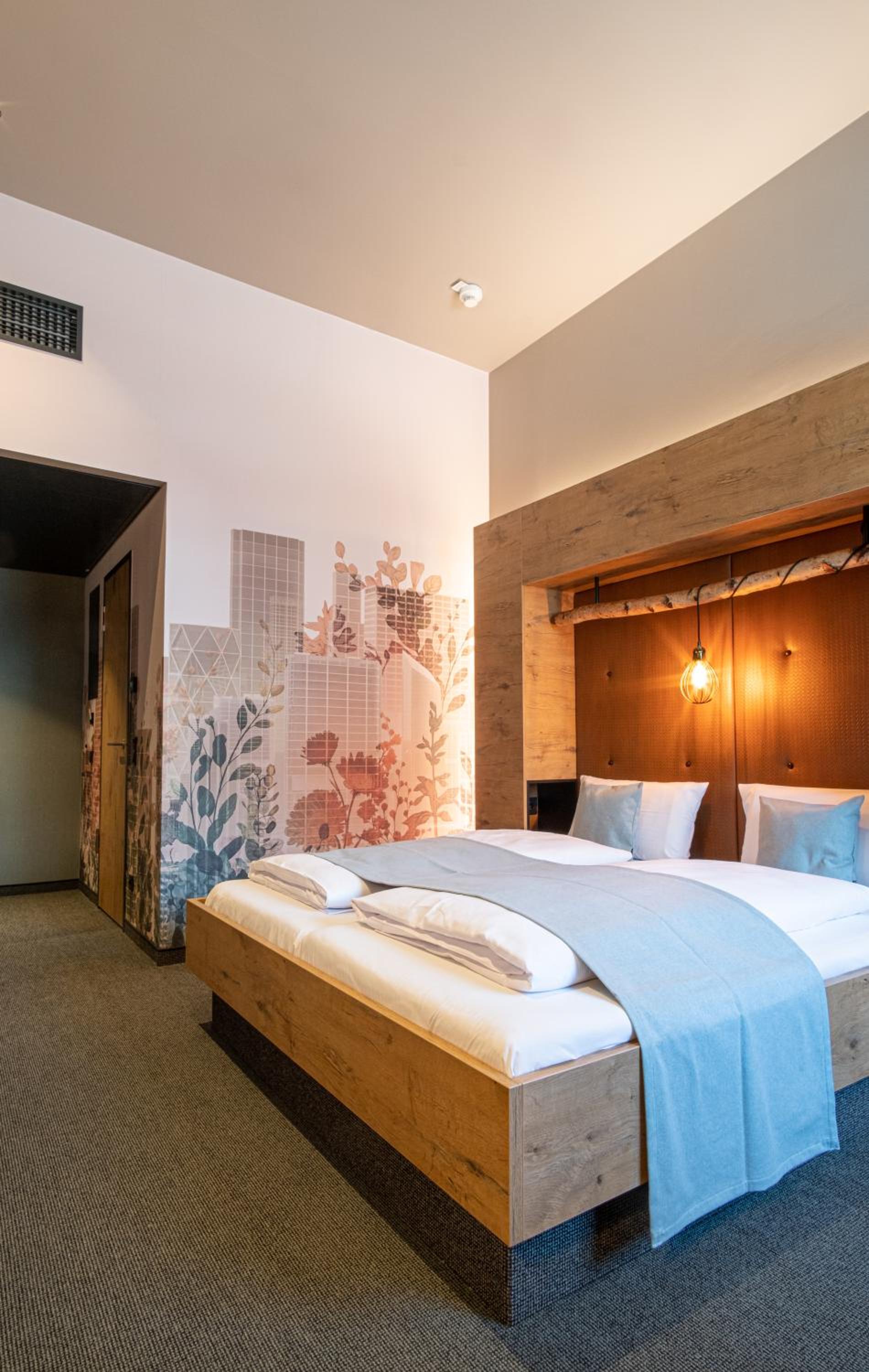 Budget Double Room - Photo 3