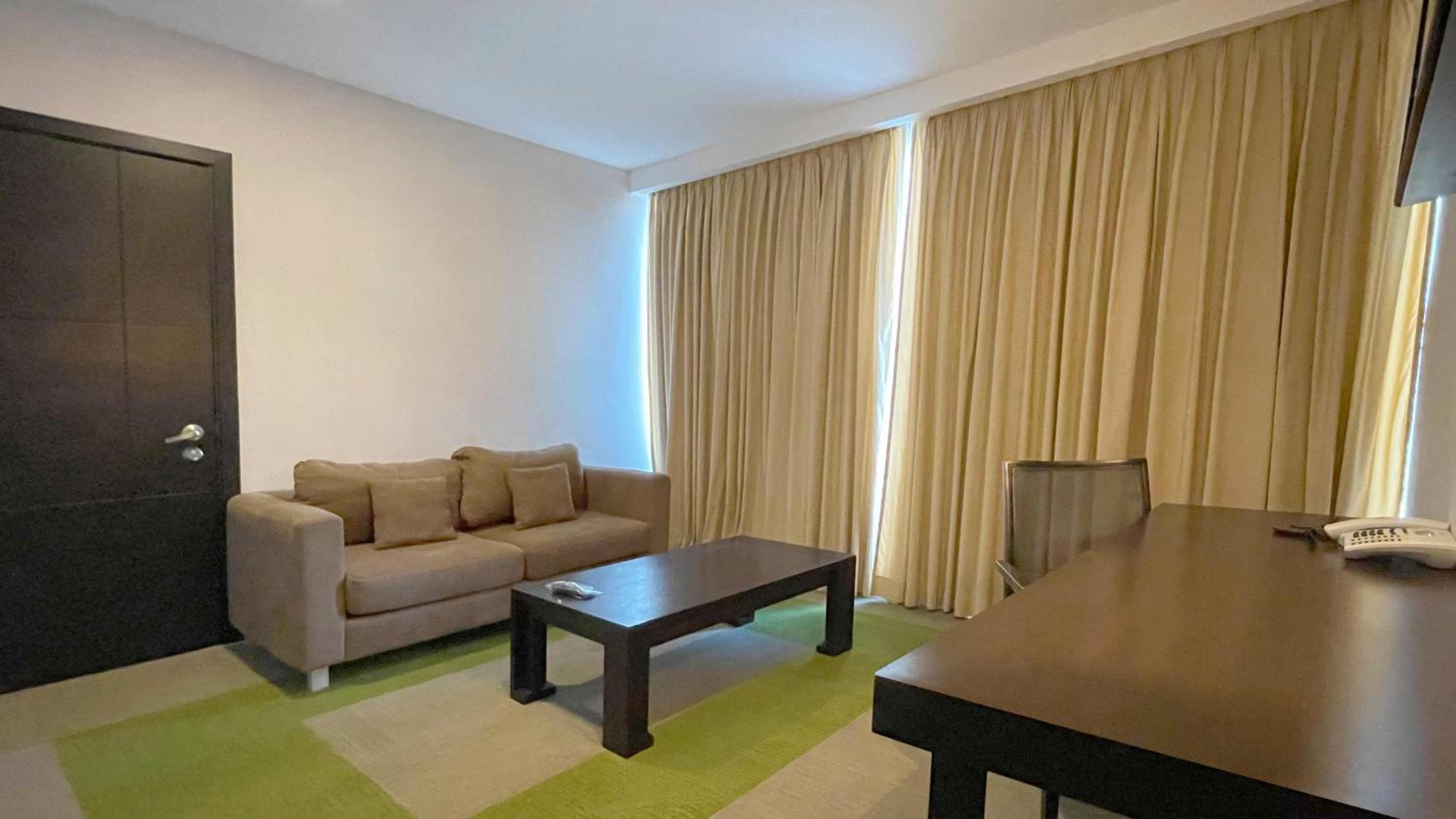 Deluxe Suite photo 3