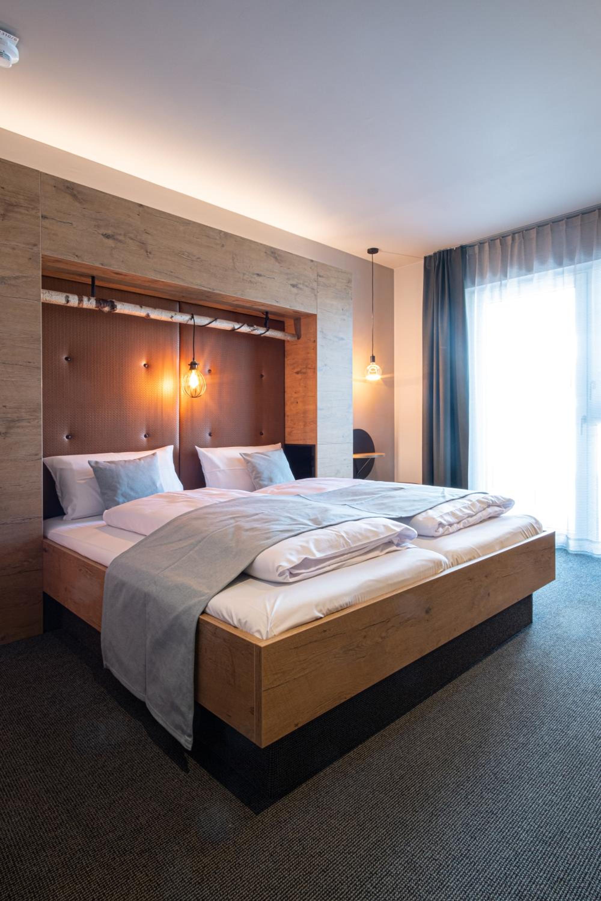 Budget Double Room - Photo 5
