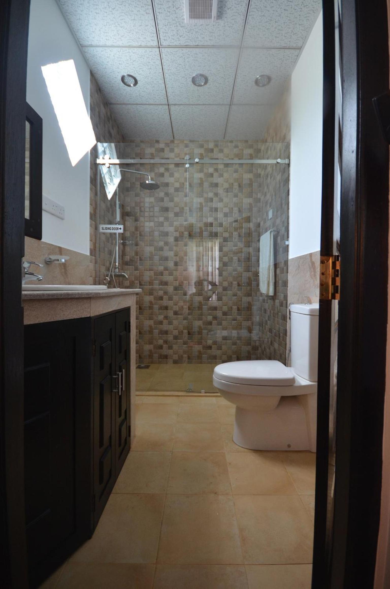 Double Room with Balcony - Photo 7