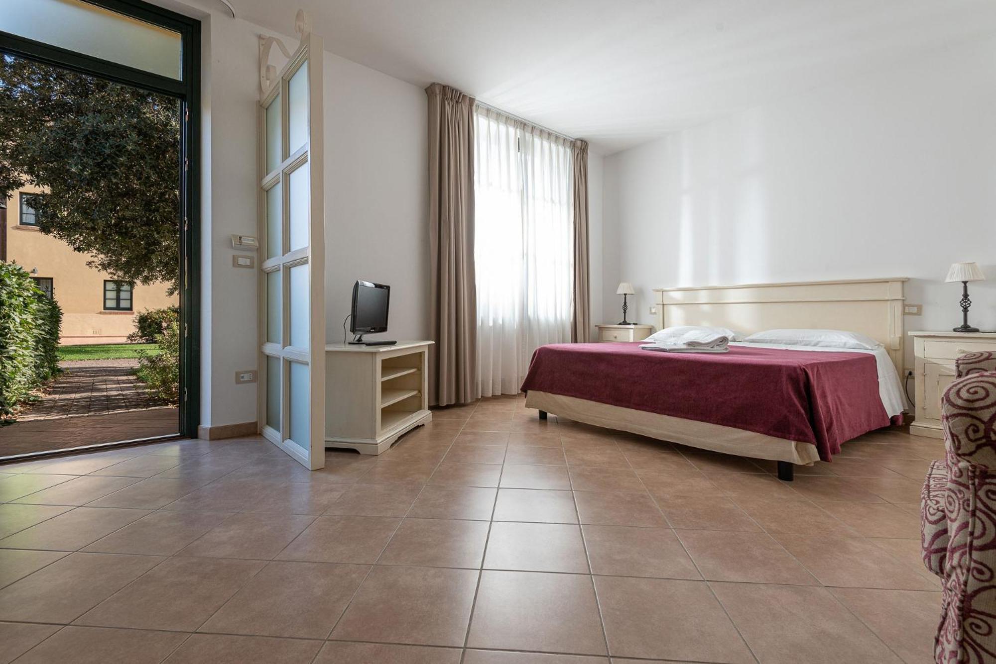 Standard Double Room - Ground Floor - Photo 1