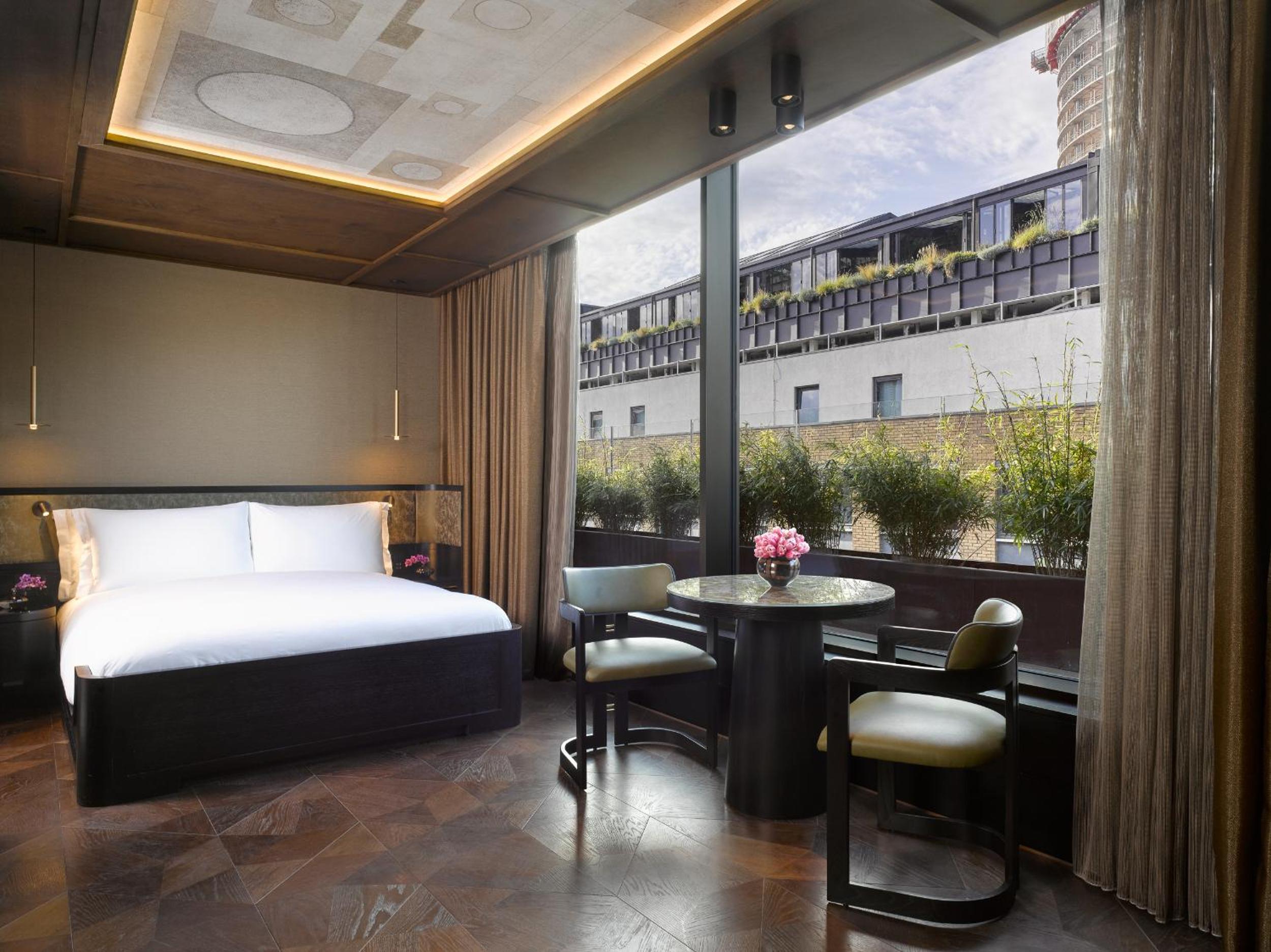 Aethos Room