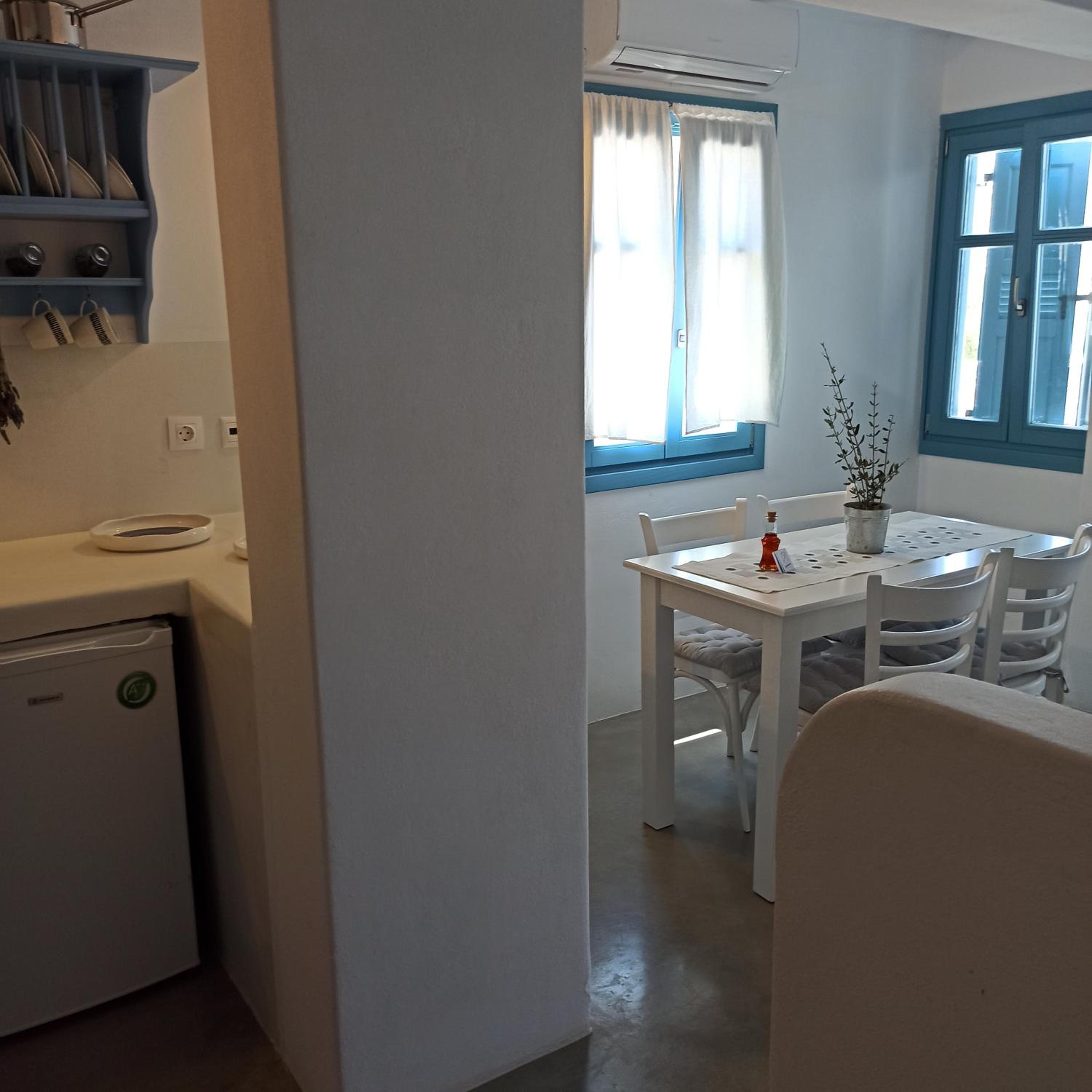 Junior Suite with Sea View - Photo 9