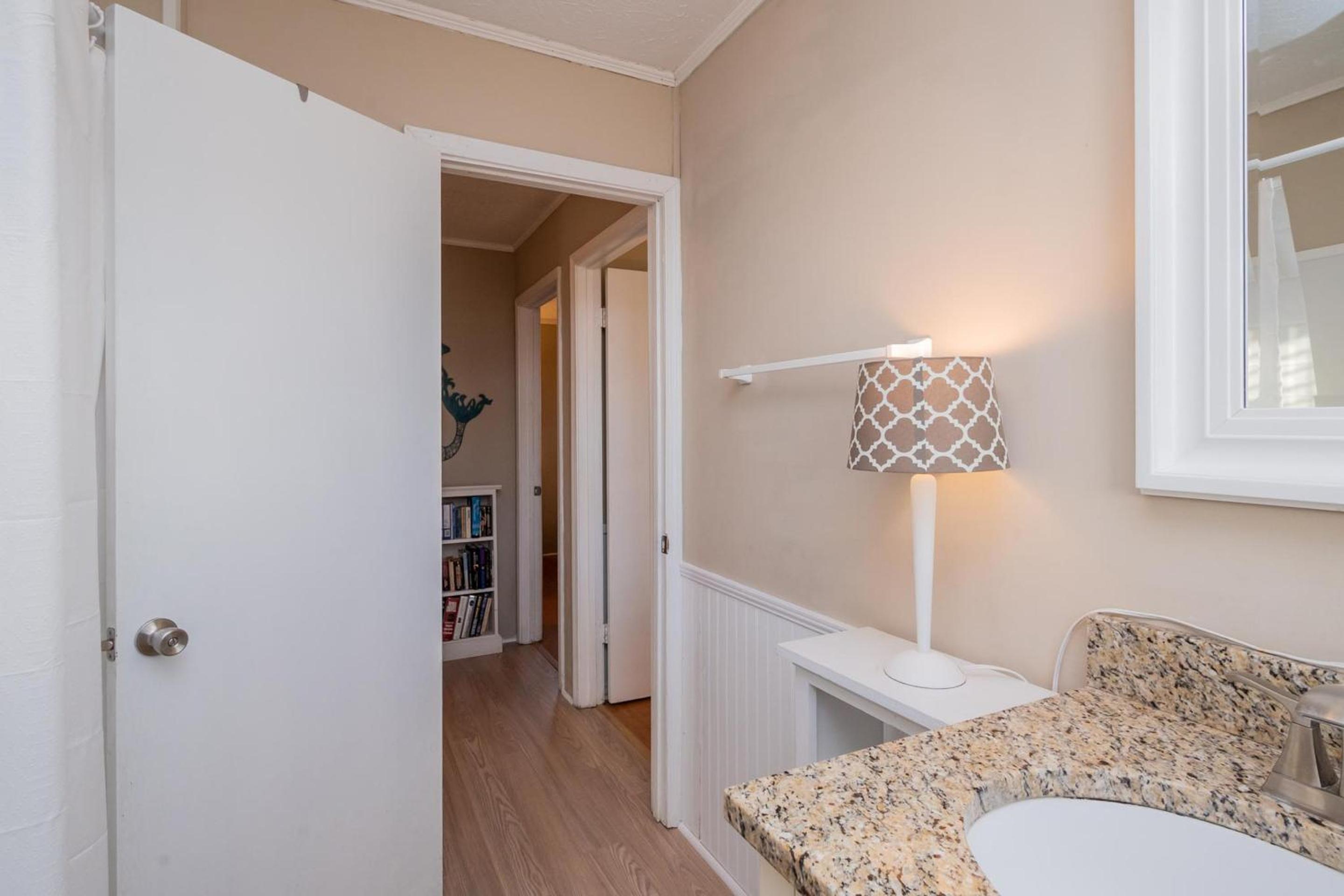 Three-Bedroom House photo 2