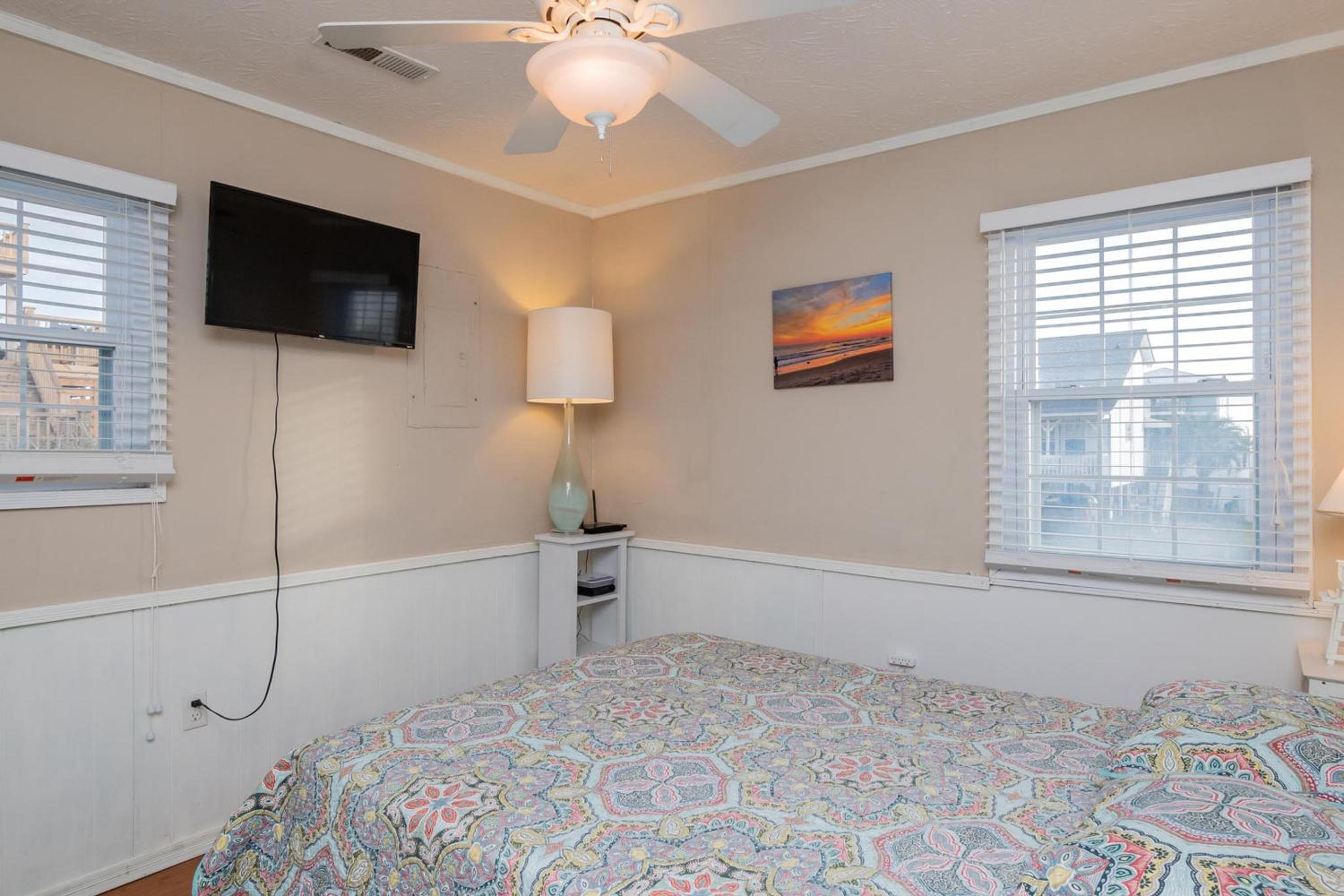 Three-Bedroom House photo 1