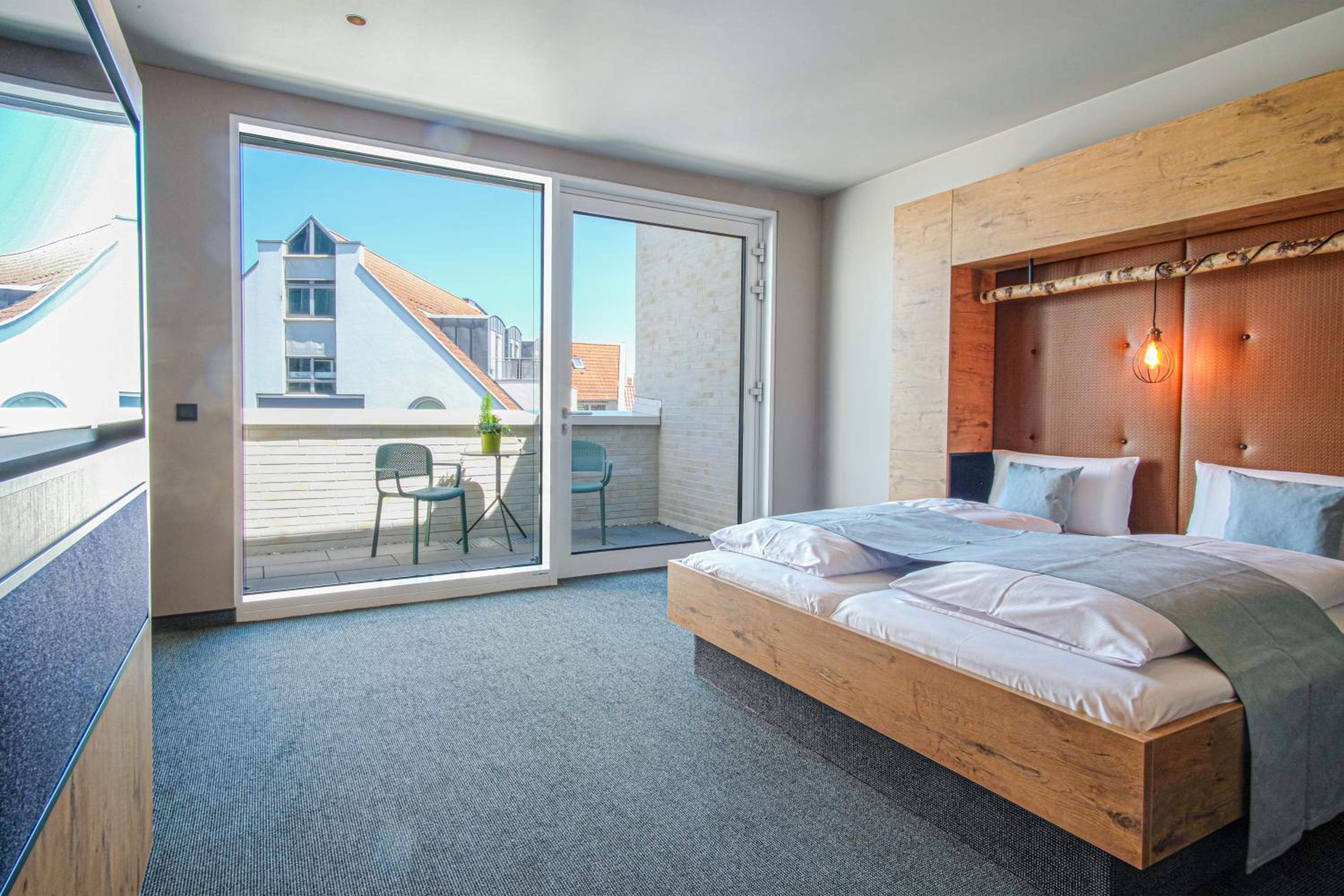 Family Room with Terrace - Photo 1