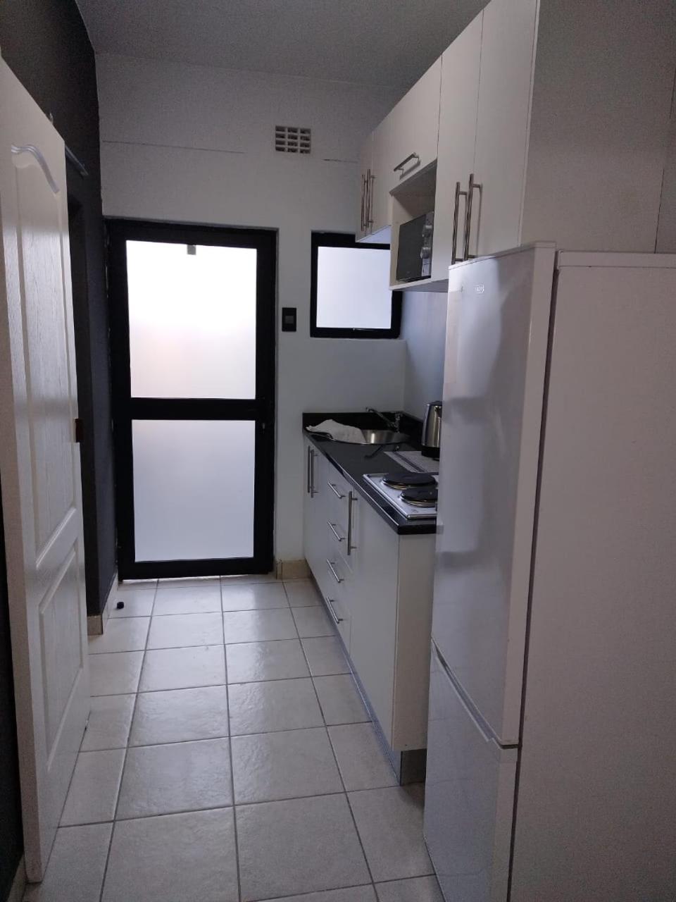 One-Bedroom Apartment - Photo 14