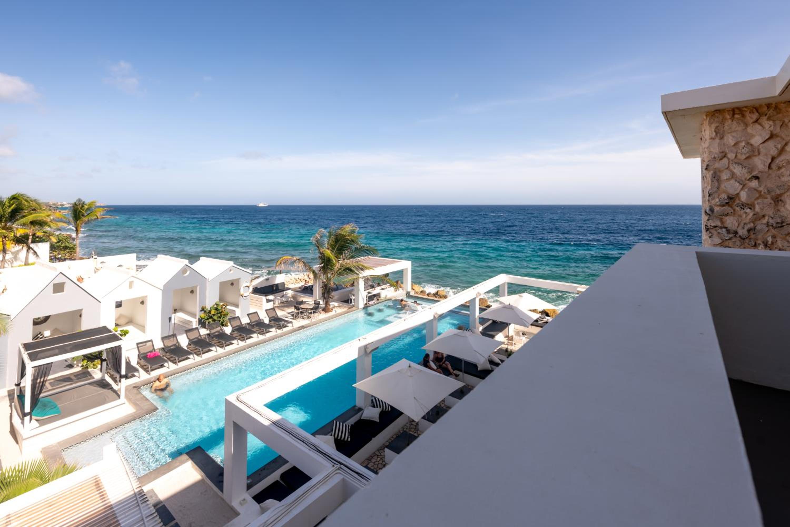 Two-Bedroom Apartment with Ocean View photo 2