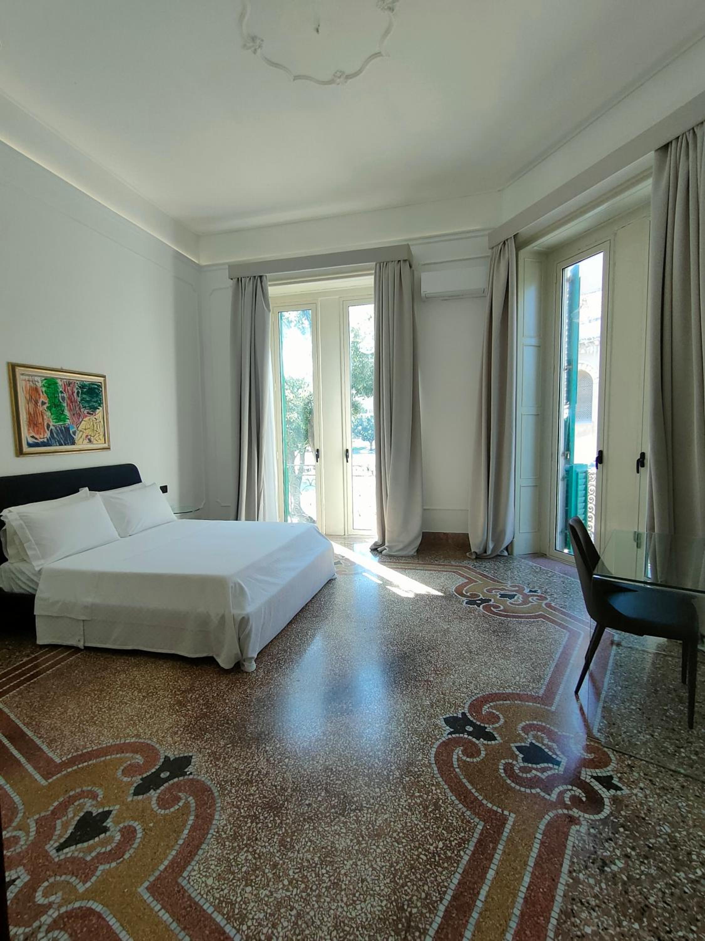 Suite photo 1