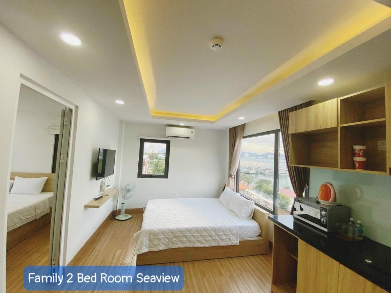 Family Room with Sea View - Photo 4
